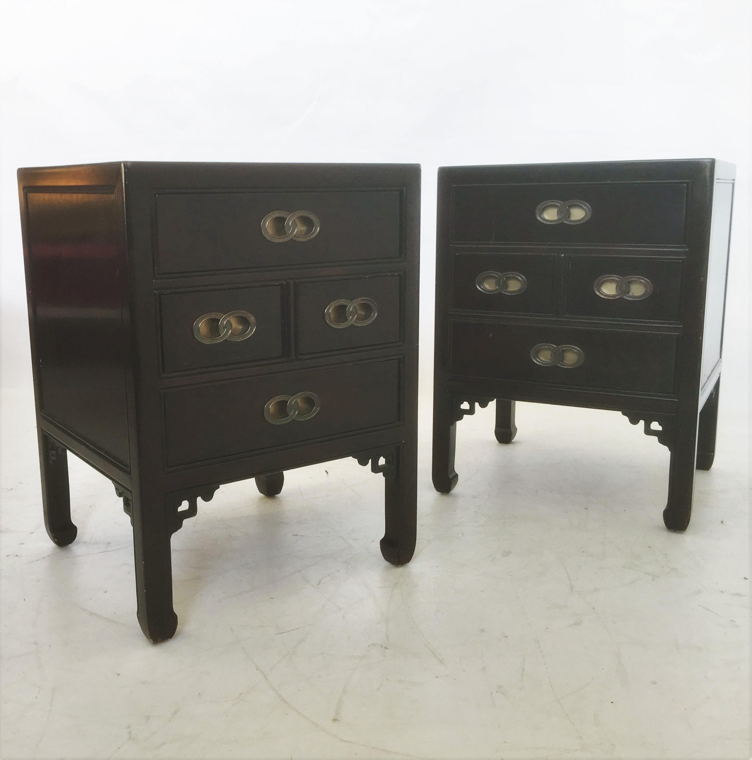 Mid-Century Modern Pair of Ebonized Nighstands Michael Taylor for Henredon