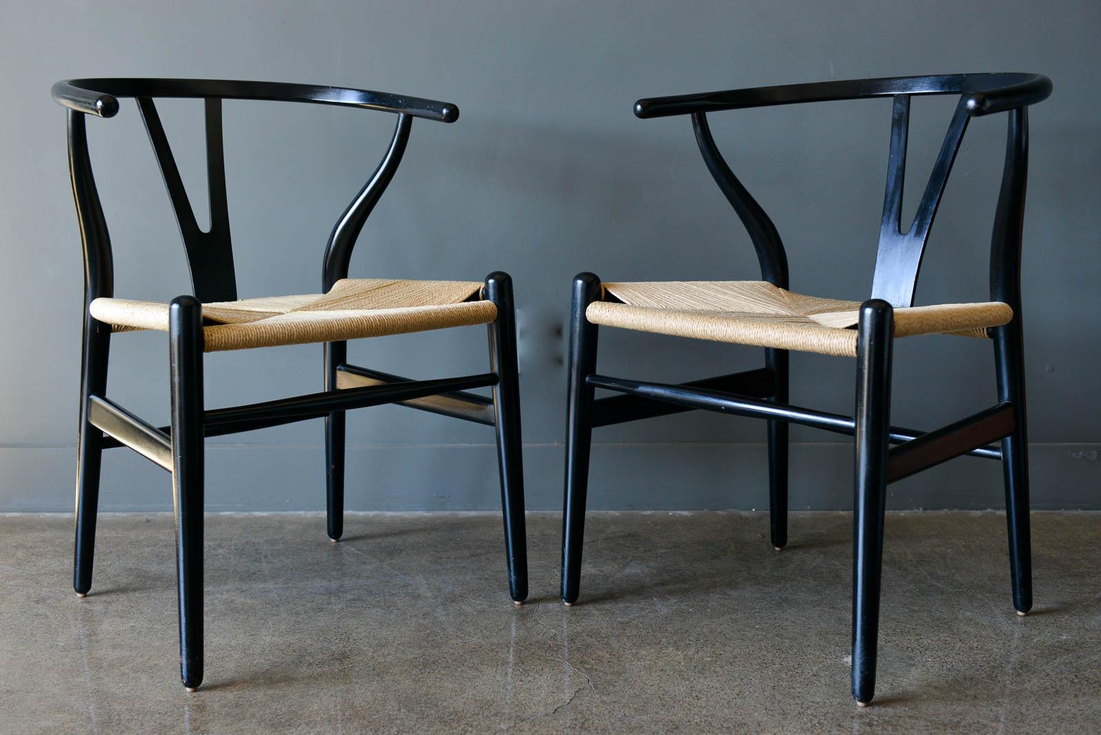 Beautiful pair of vintage Hans J. Wegner CH24 