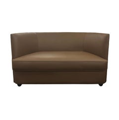 Pareja de Canape "W" de diseño Ecart en piel chocolate