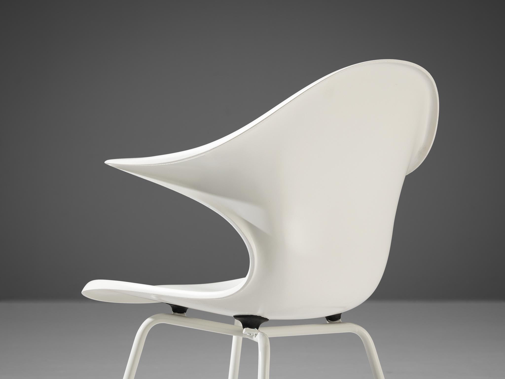 Pair of Eccentric Italian Fiberglass Chairs For Sale 2