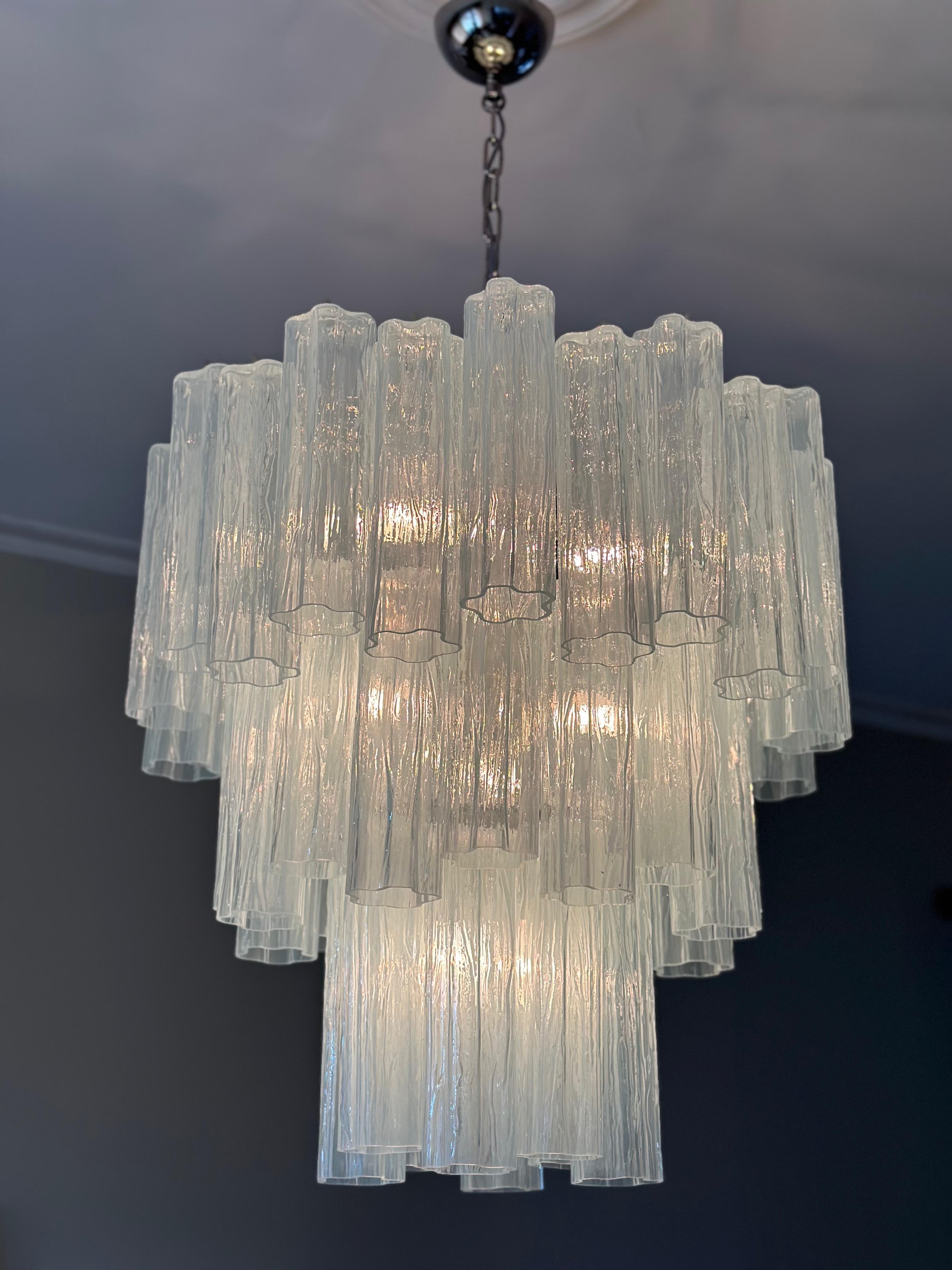 Coppia di lampadari eclettici di Murano Tronchi in tonalità menta in vendita 3