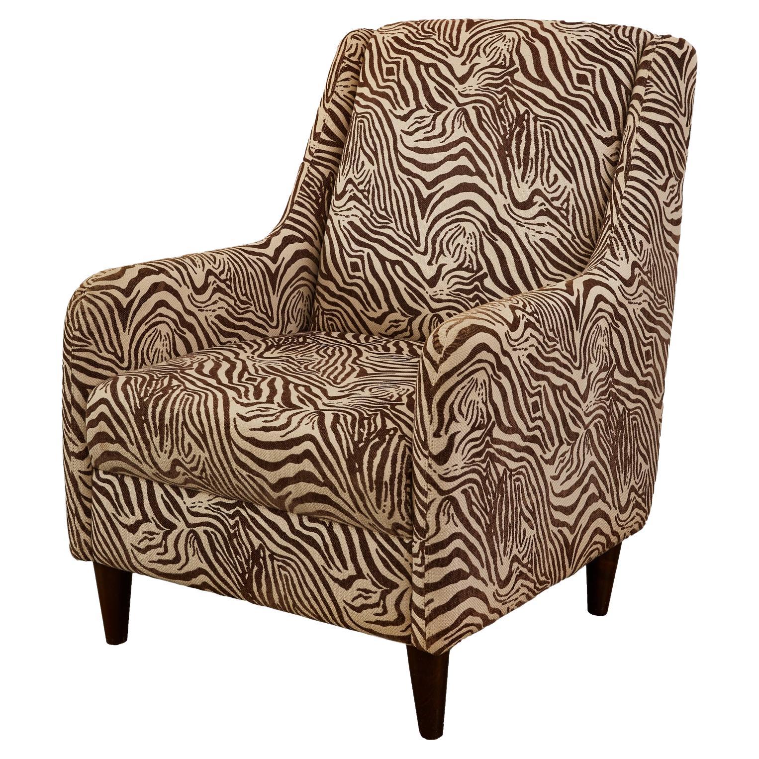 Paire de chaises à accoudoirs zébrées écrues et Brown