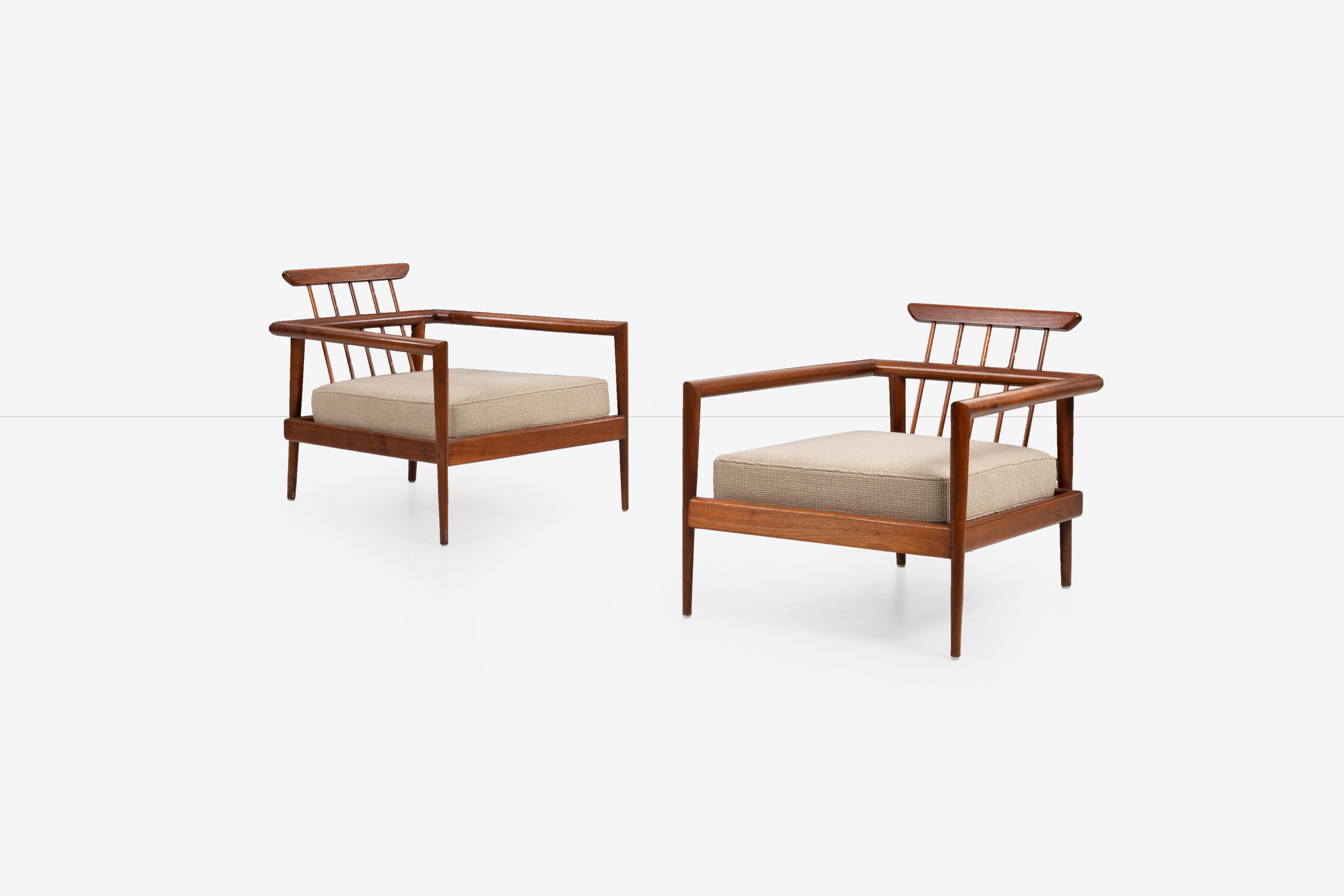 Mid-Century Modern Pair of Edmond Spence Lounge Chairs