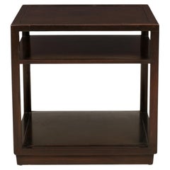 Coppia di tavolini quadrati in legno della metà del secolo scorso di Edward Wormley