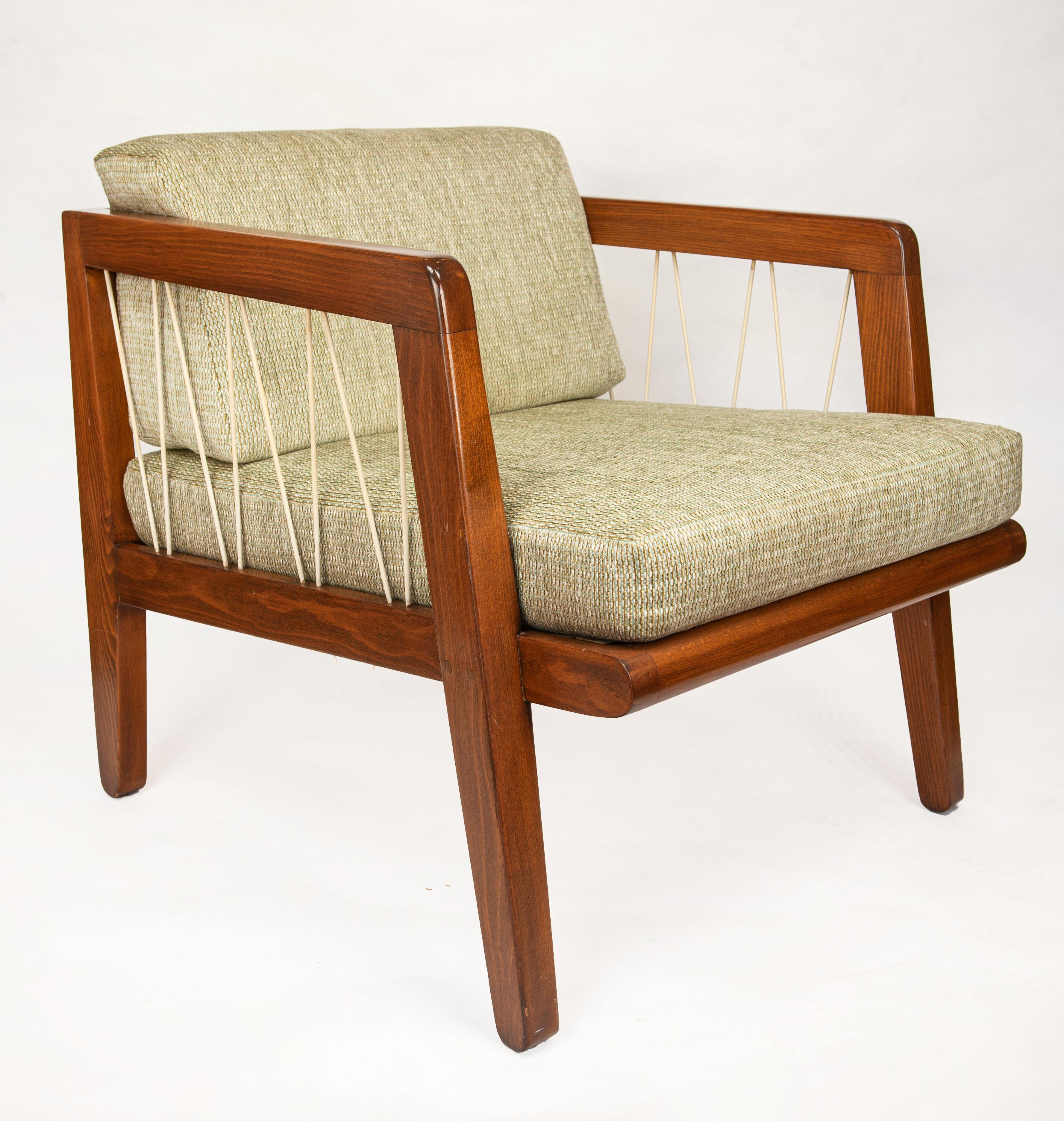This pair of Mid Century​ Edward Wormley for Drexel 'Precedent Collection' lounge chairs are the perfect interpretation of modern design, while preserving cherished elements from the past. These low slung framed chairs feature a distinct zig-zag