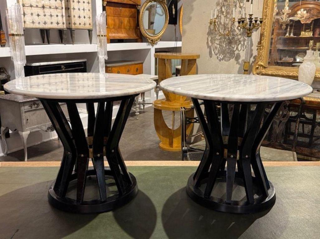 Mid-Century moderno Coppia di tavolini 