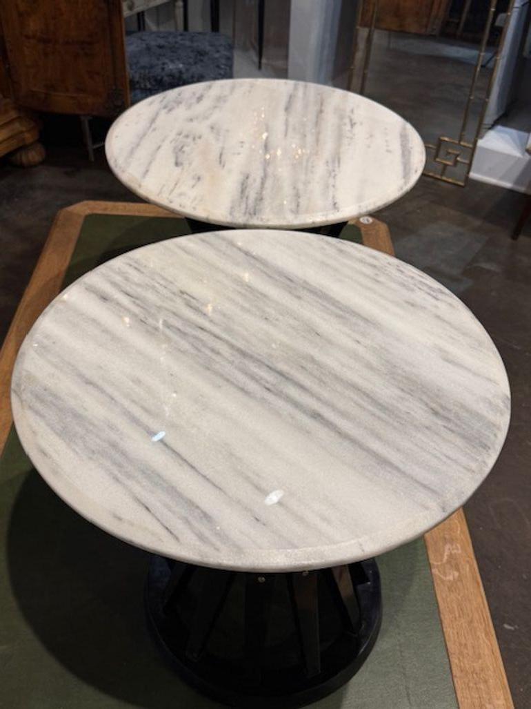 XX secolo Coppia di tavolini 