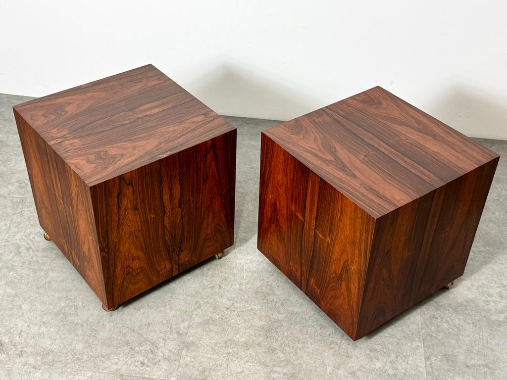 Beistelltische aus Rosenholz mit Würfeln von Edward Wormley Dunbar, 1950er Jahre, Paar im Angebot 1