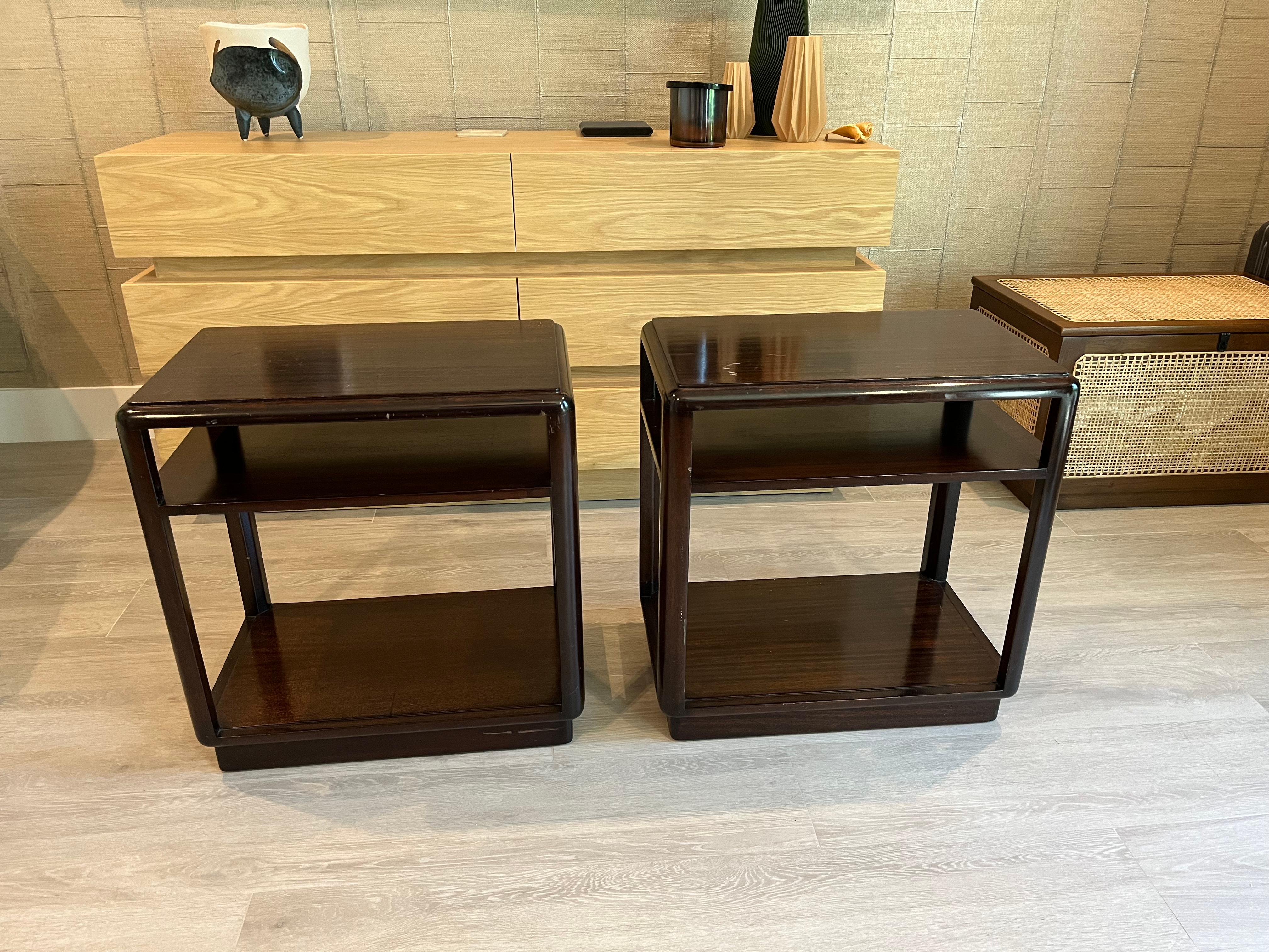 Mid-Century Modern Pair of Edward Wormley End Tables for Dunbar, Side Tables For Sale