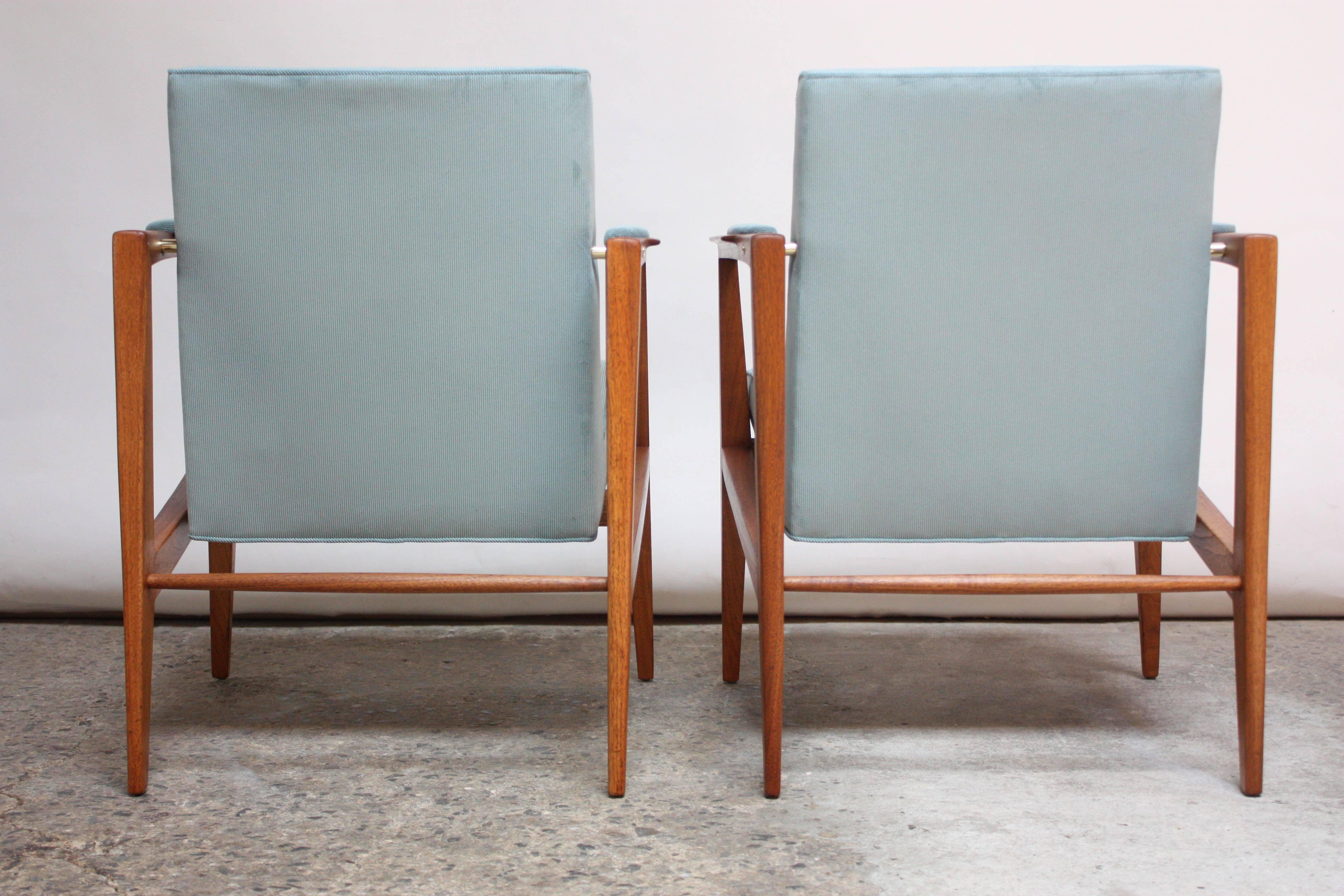 Pair of Edward Wormley for Dunbar Armchairs in Mahogany 1