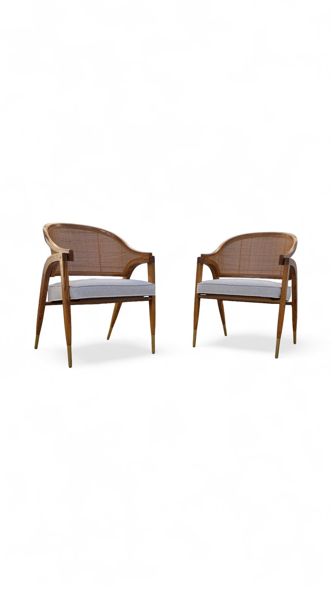 Ein Paar Kapitänsstühle von Edward Wormley für Dunbar im Angebot 10