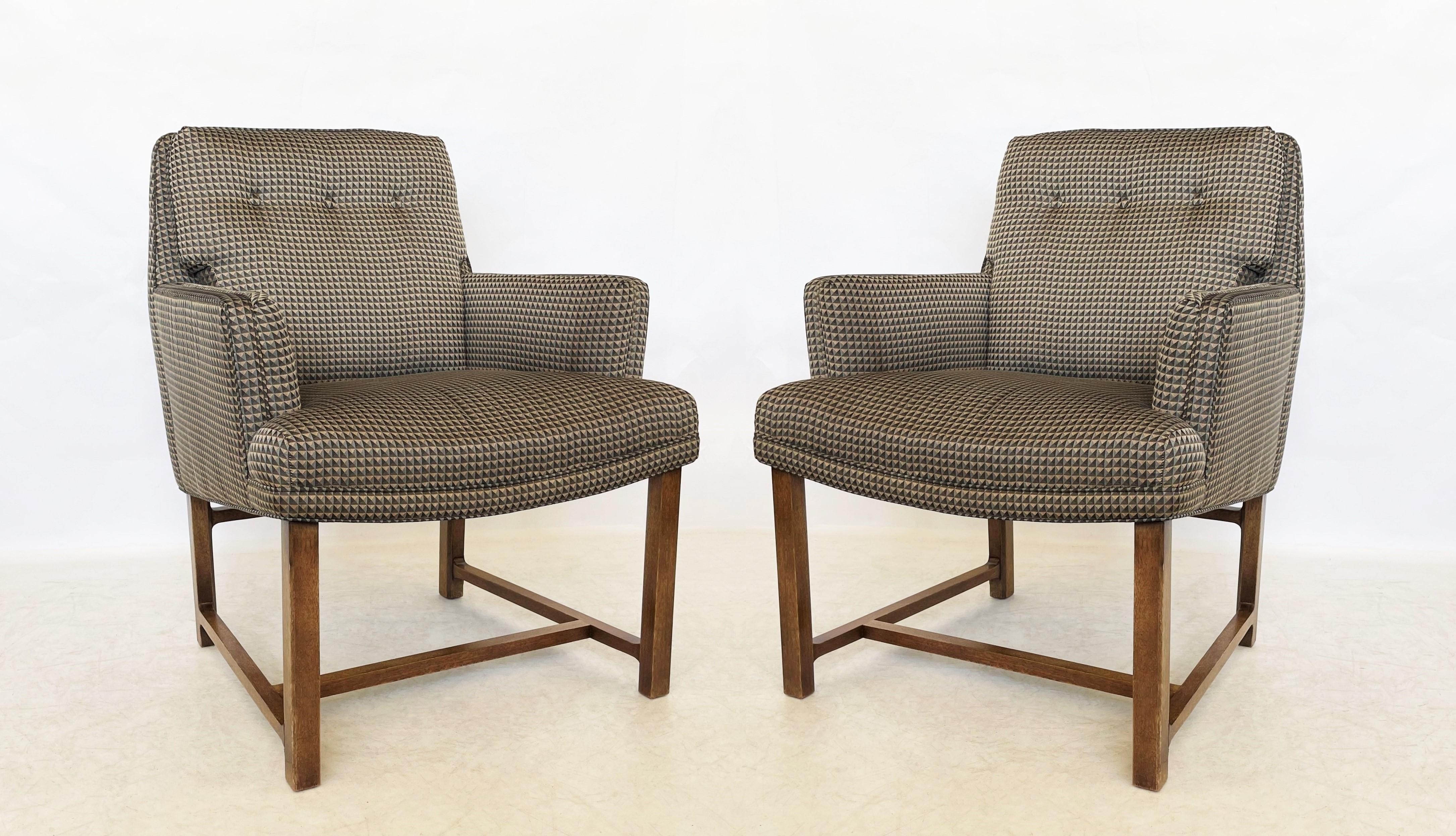 Exceptional designed pull-up lounge chairs model 971 designed by Edward Wormley for Dunbar’s 