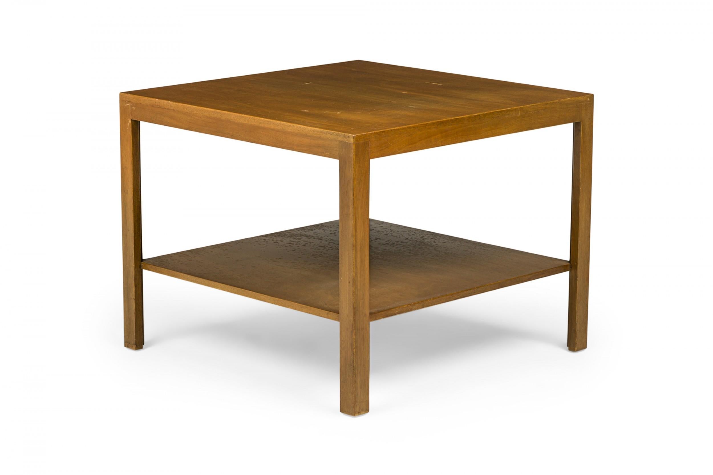 Paire de tables d'appoint carrées à deux niveaux en bois Edward Wormley pour Dunbar Bon état - En vente à New York, NY