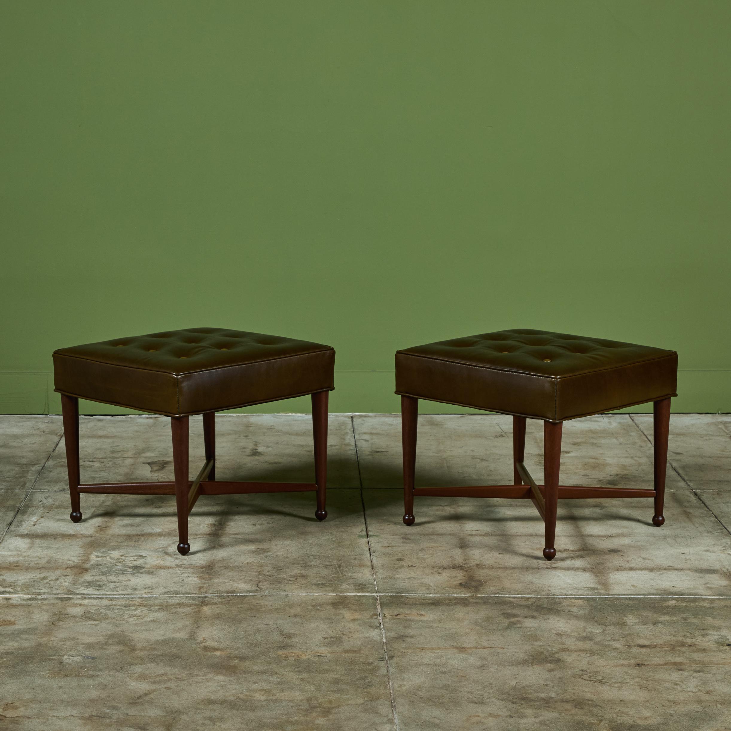 Paire d'ottomans en cuir vert Edward Wormley pour Dunbar Excellent état - En vente à Los Angeles, CA