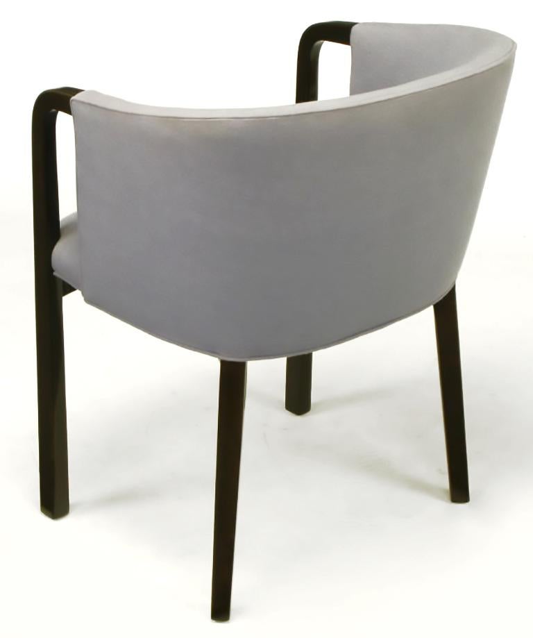 Paar Edward Wormley-Stühle aus Mahagoni und grauer Wolle mit Fassrückenlehne im Zustand „Gut“ im Angebot in Chicago, IL