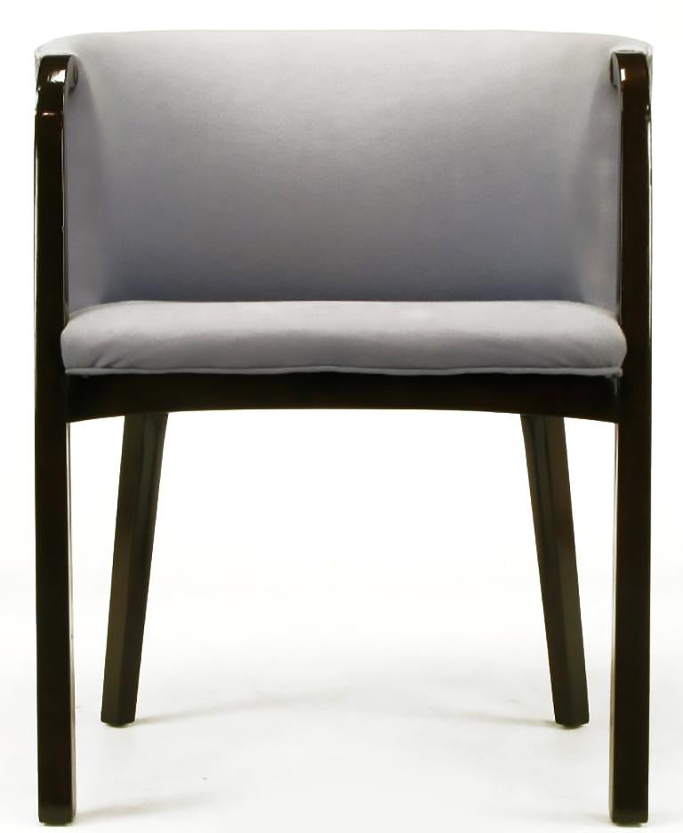 Paar Edward Wormley-Stühle aus Mahagoni und grauer Wolle mit Fassrückenlehne im Angebot 1