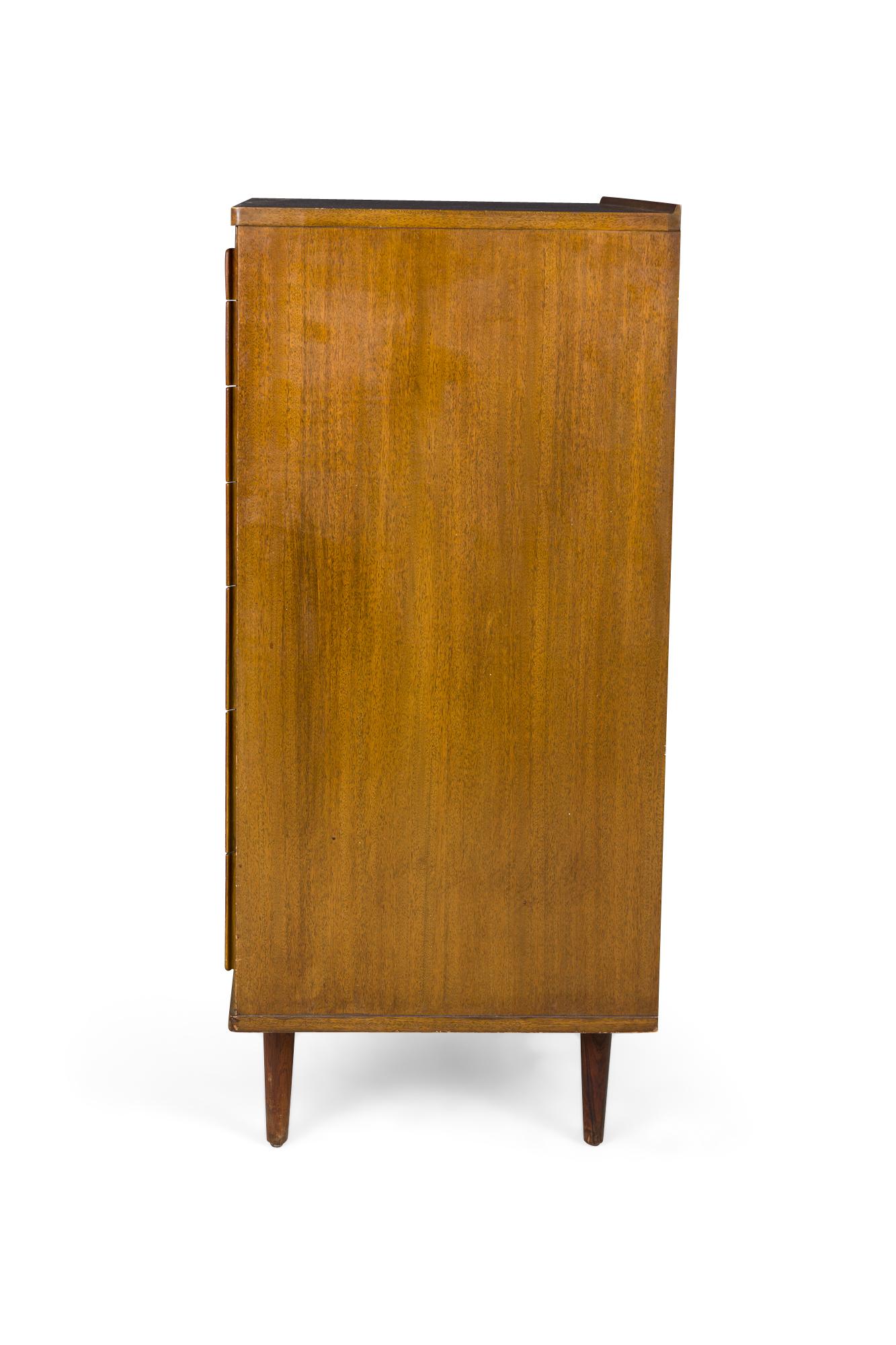 Mid-Century Modern Pair of Edward Wormley Rosewood and Walnut Chests For Sale