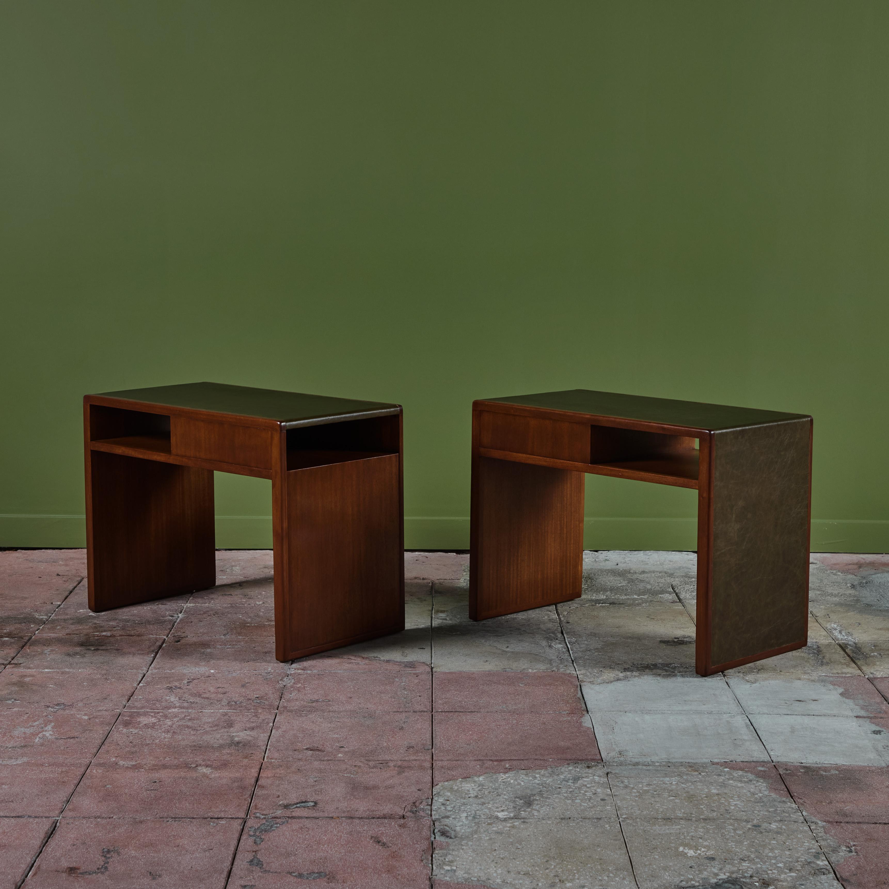 Mid-Century Modern Pair of Edward Wormley Side Tables for Dunbar