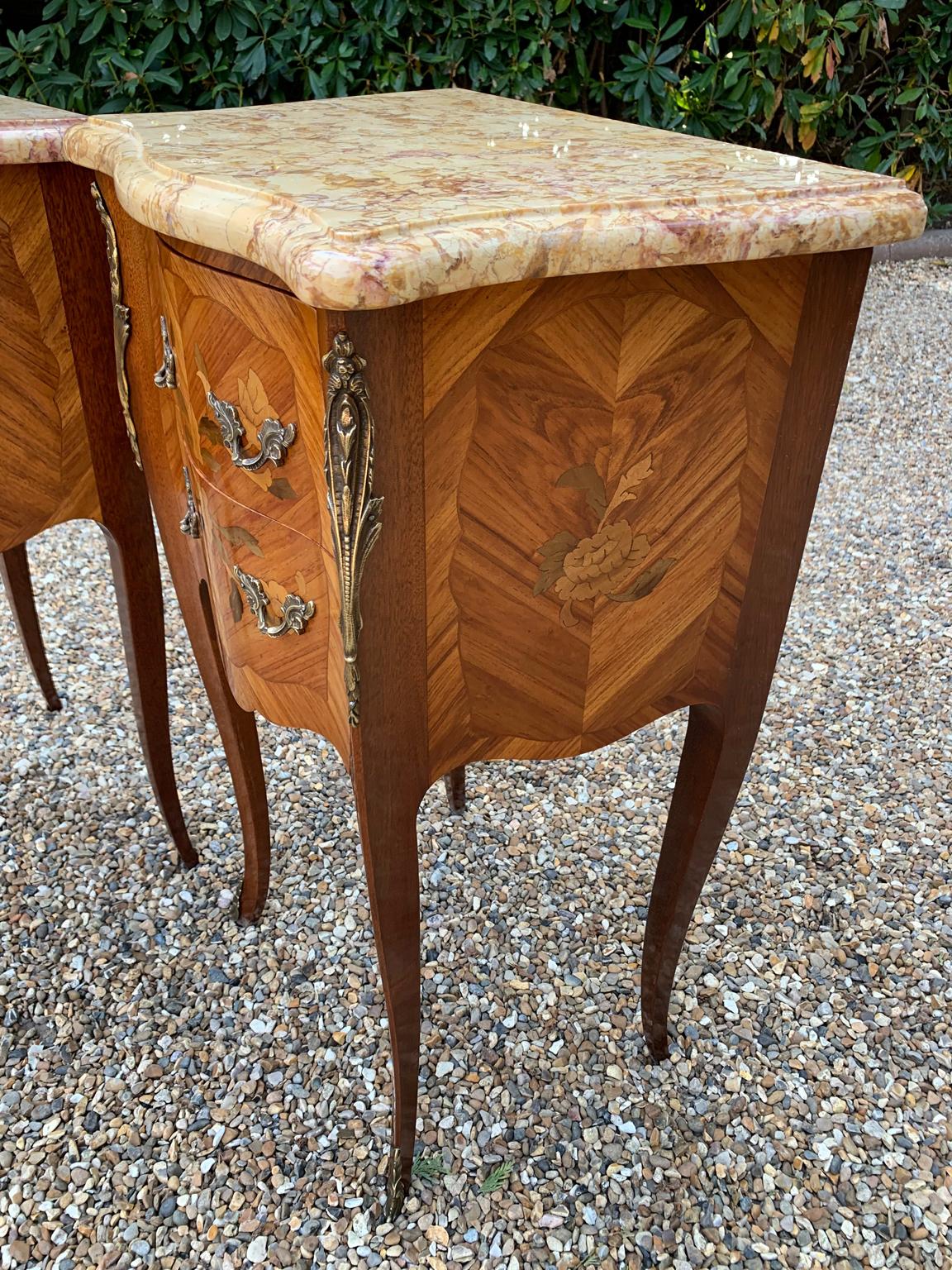 Pair of Edwardian / 1920’s French Walnut & Kingwood Bedsides with Marble Tops 8