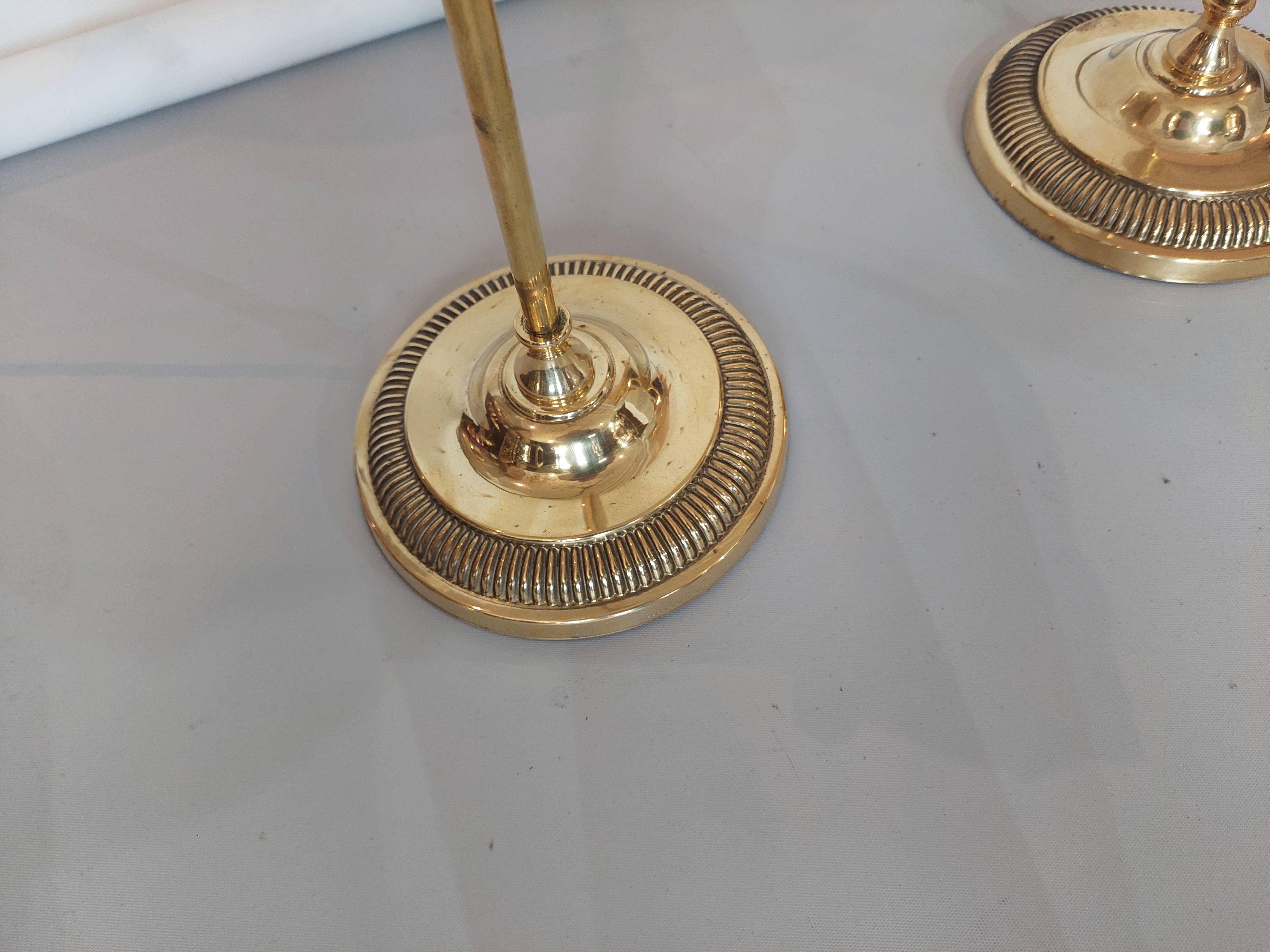 Anglais Paire de lampes de table édouardiennes réglables en laiton en vente