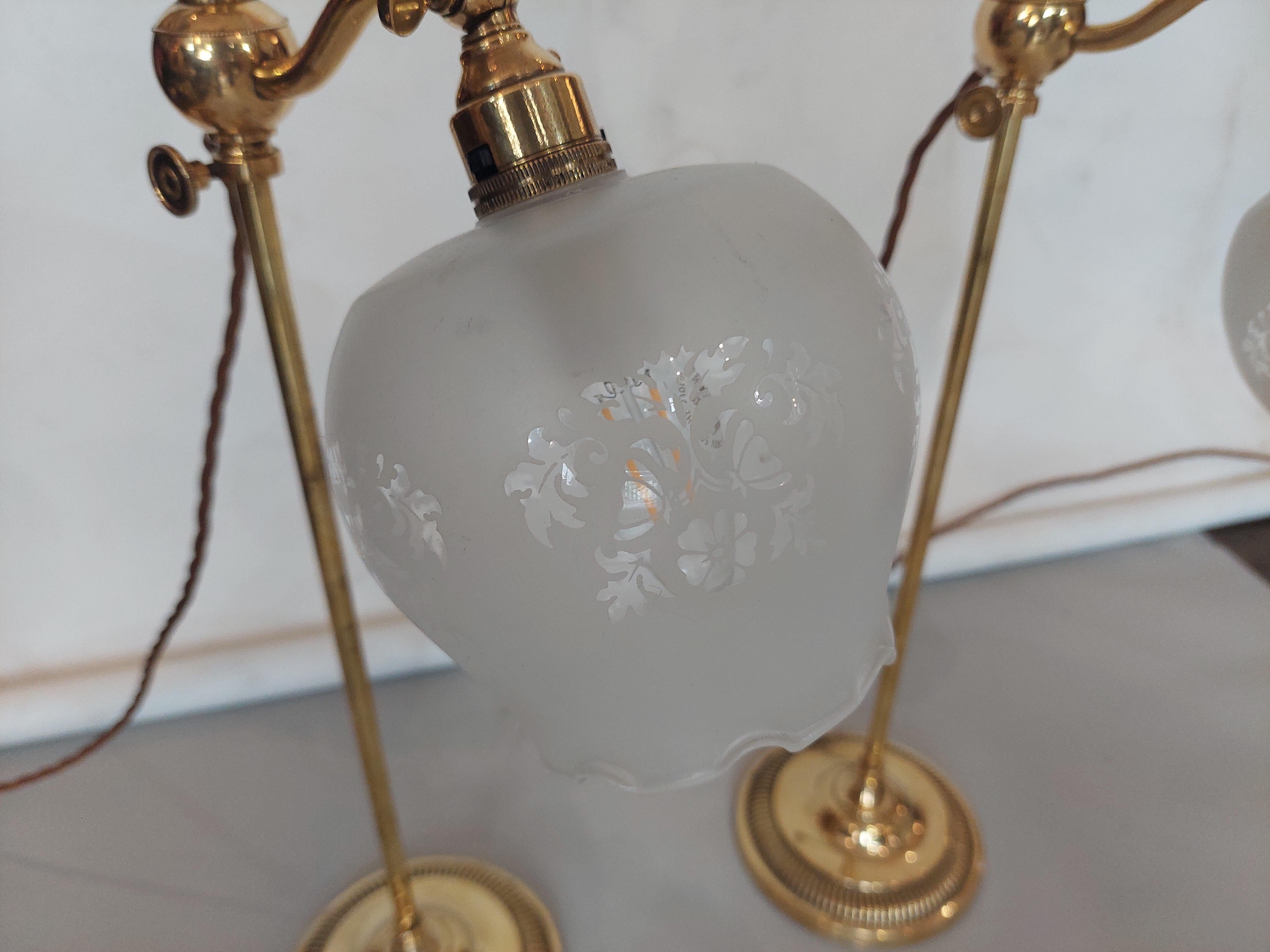 Paire de lampes de table édouardiennes réglables en laiton Bon état - En vente à Altrincham, GB