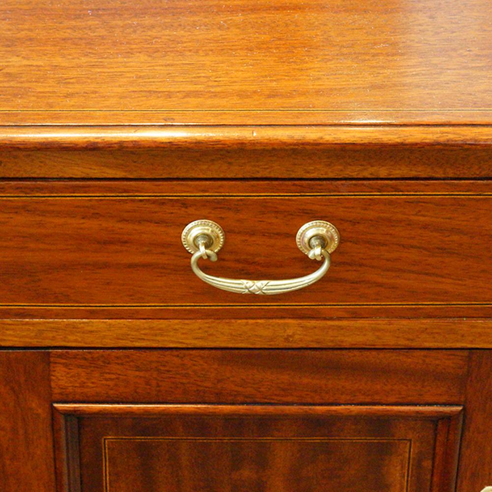 English Pair of Edwardian bedside cabinets 