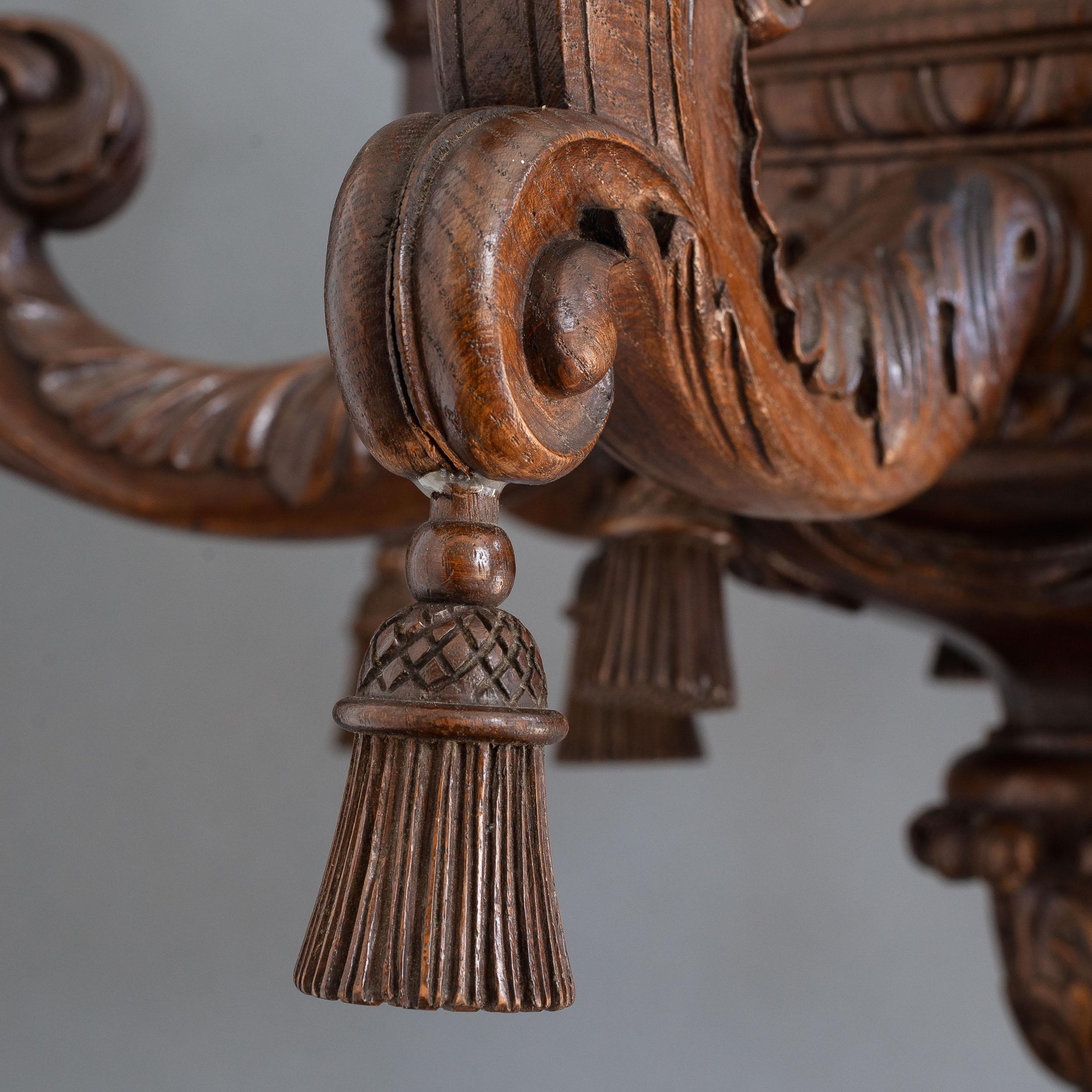 Coppia di lampadari edoardiani intagliati in Oak in stile barocco in vendita 8