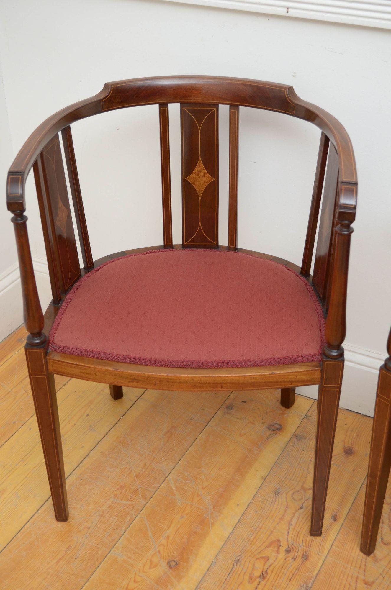 English Pair of Edwardian Chairs in Mahogany
