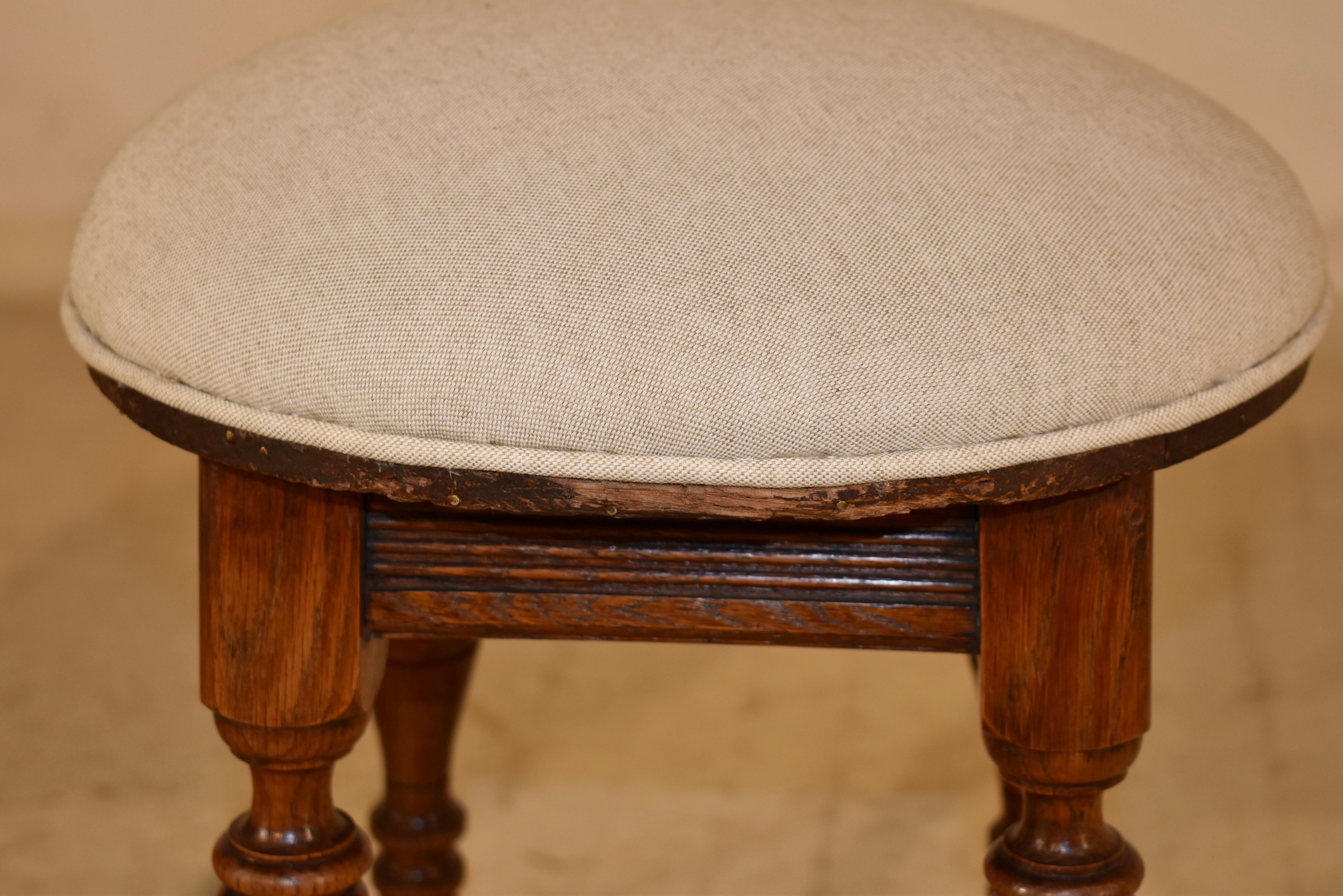 Linen Pair of Edwardian English Upholstered Stools For Sale