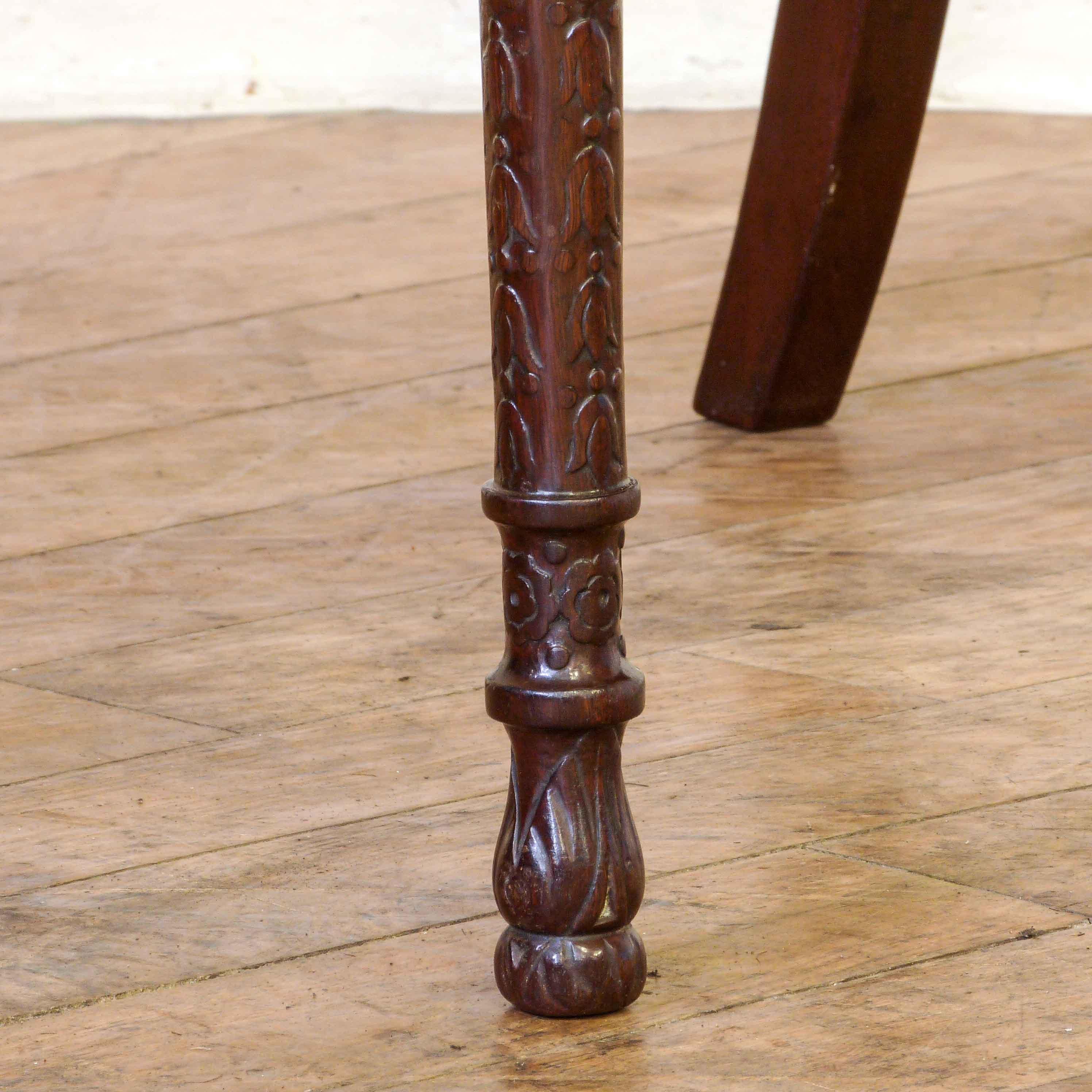 Paar edwardianische Mahagoni-Sessel im Hepplewhite-Stil im Angebot 6