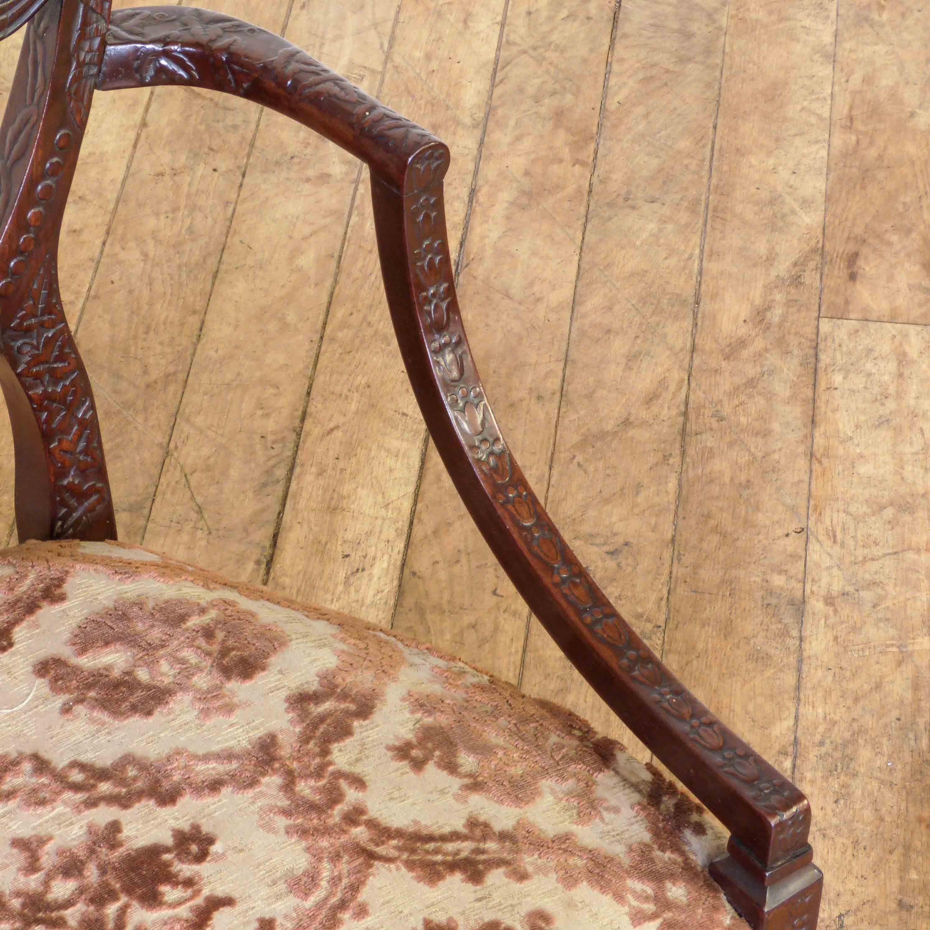 Paar edwardianische Mahagoni-Sessel im Hepplewhite-Stil im Angebot 1