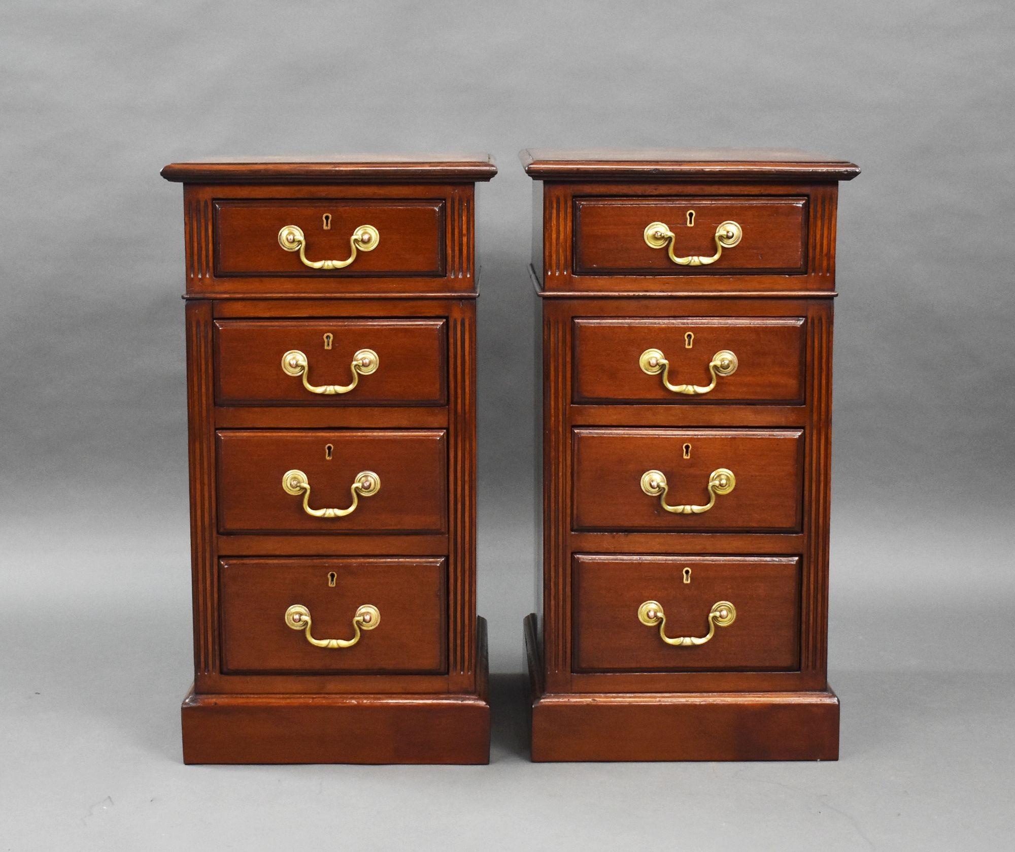 For sale is a good quality pair of Edwardian mahogany bedside chests, each chest has an arrangement of four graduated drawers with brass handles, raised on a plinth base, both chests are in excellent condition.

Width: 38cm Depth: 41cm Height: 70cm