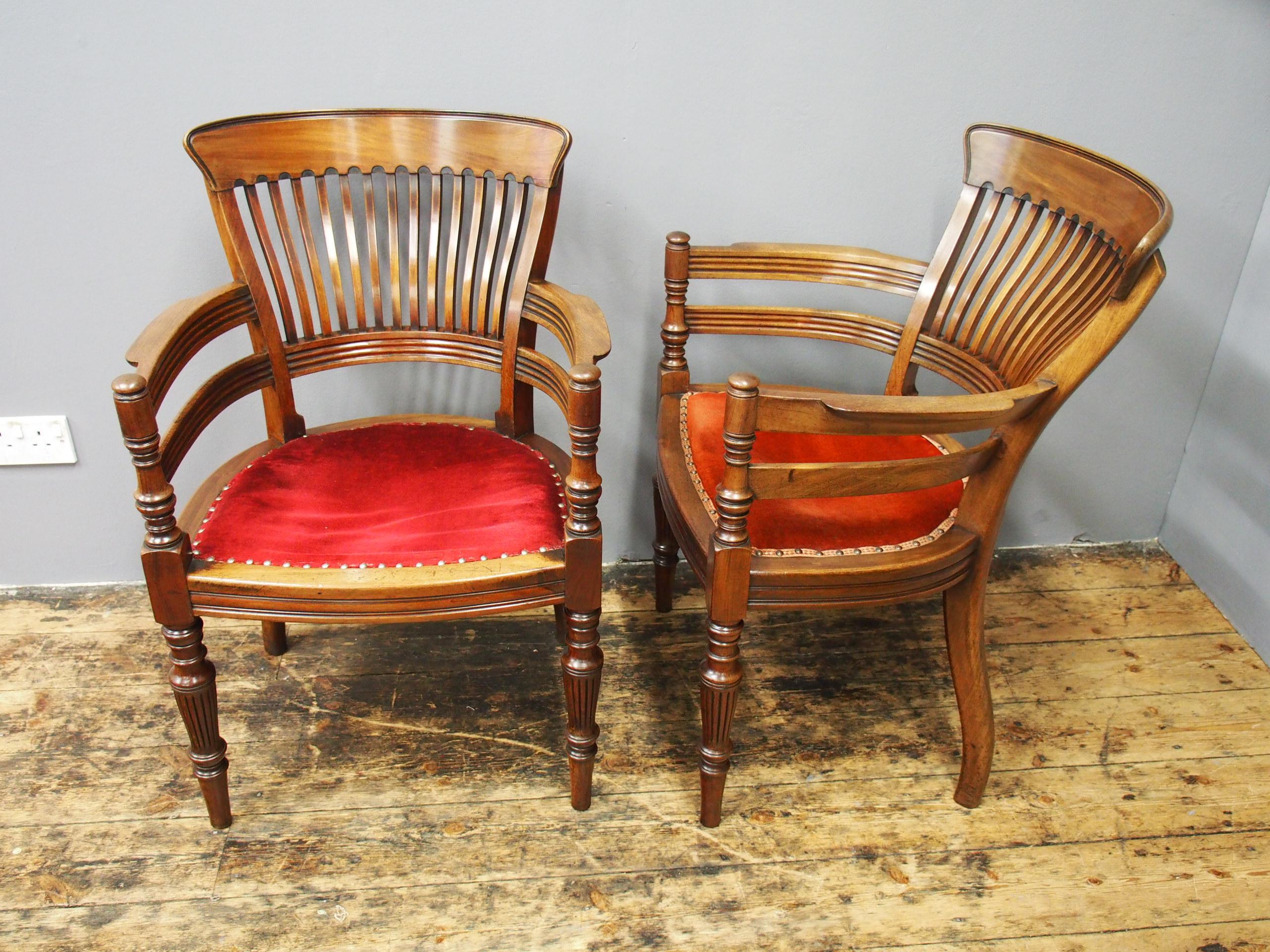 Pair of Edwardian Mahogany Office Chairs In Good Condition In Edinburgh, GB