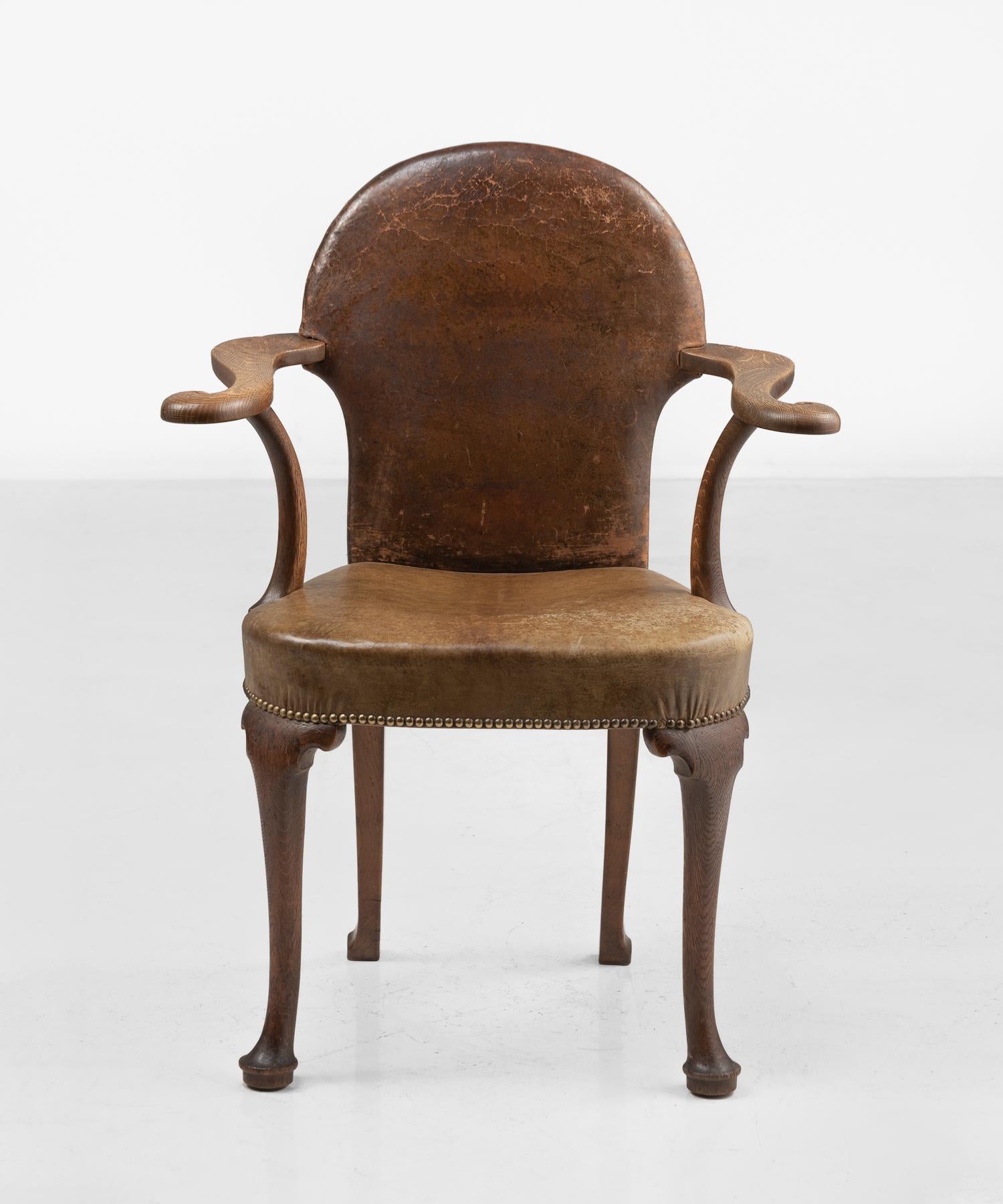 Pair of Edwardian Oak and Leather Armchairs, England, circa 1900 In Good Condition In Culver City, CA