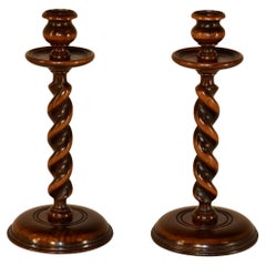 Paire de chandeliers édouardiens en chêne, vers 1900