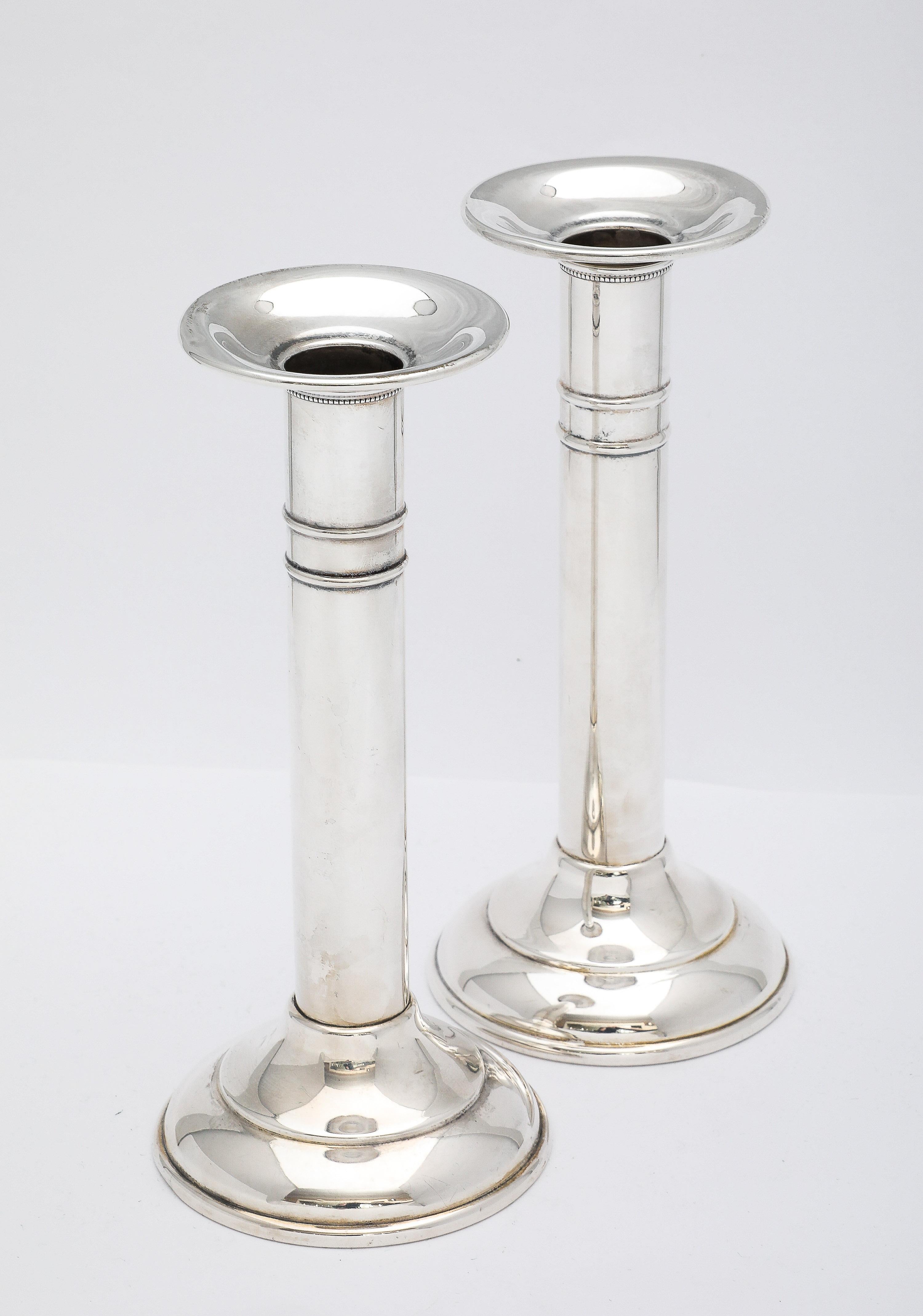 American Pair of Edwardian Period Sterling Silver Candlesticks For Sale