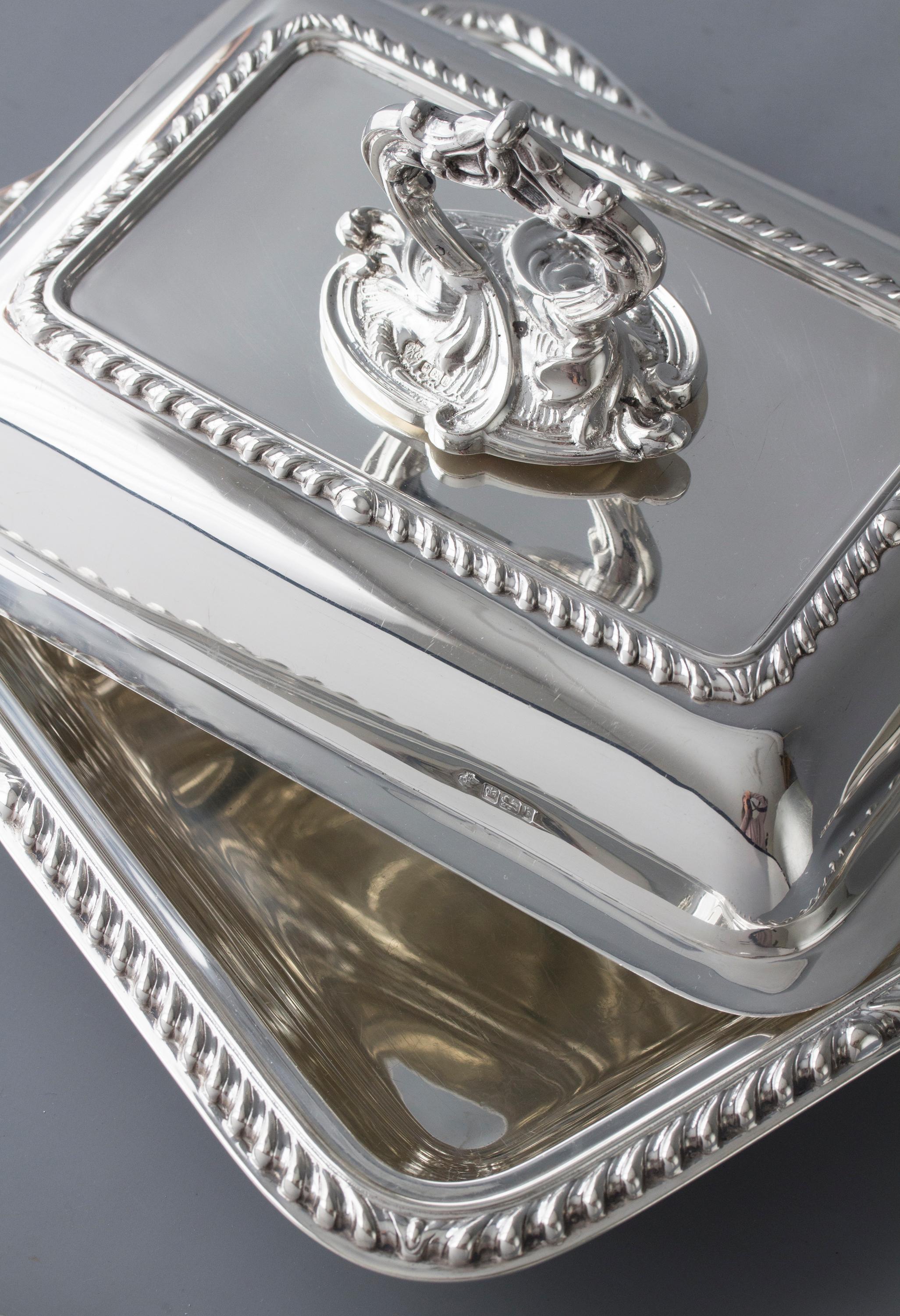 Pair of Edwardian Silver Entree Dishes Sheffield, 1902 12