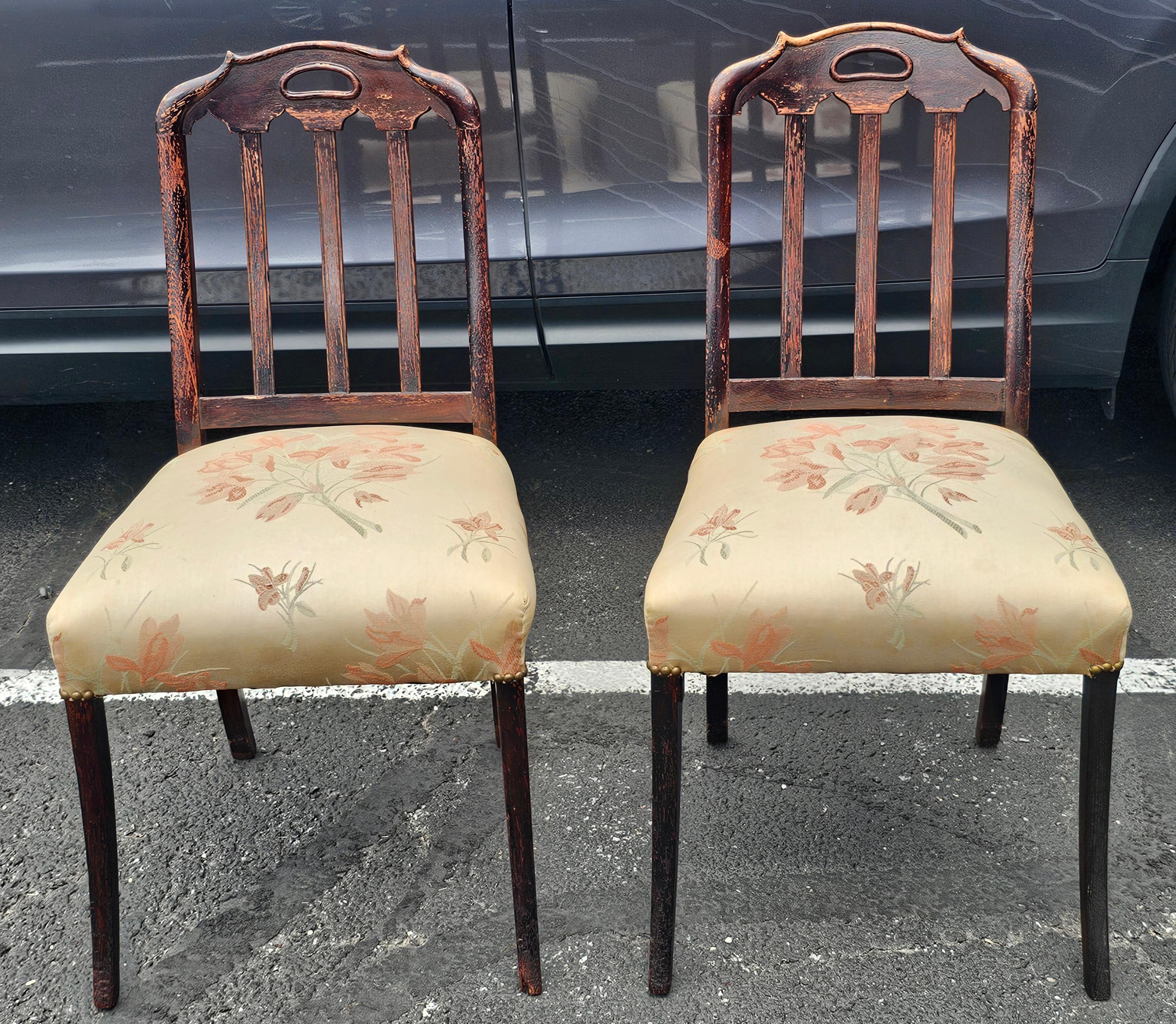 Sconosciuto Coppia di poltrone edoardiane in Oak macchiato e imbottite, CIRCA 1900 in vendita