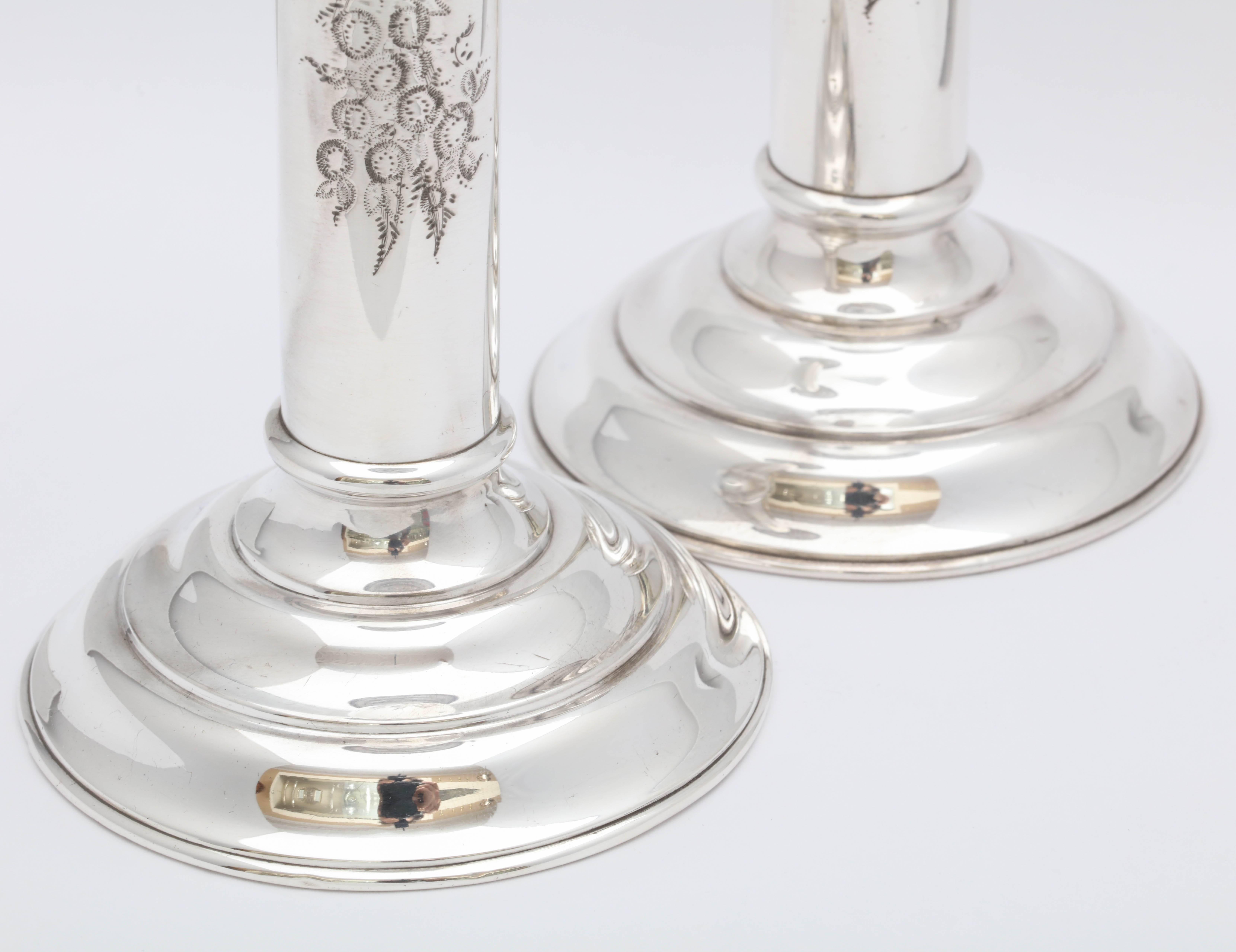 Pair of Edwardian Sterling Silver Column-Form Candlesticks 1