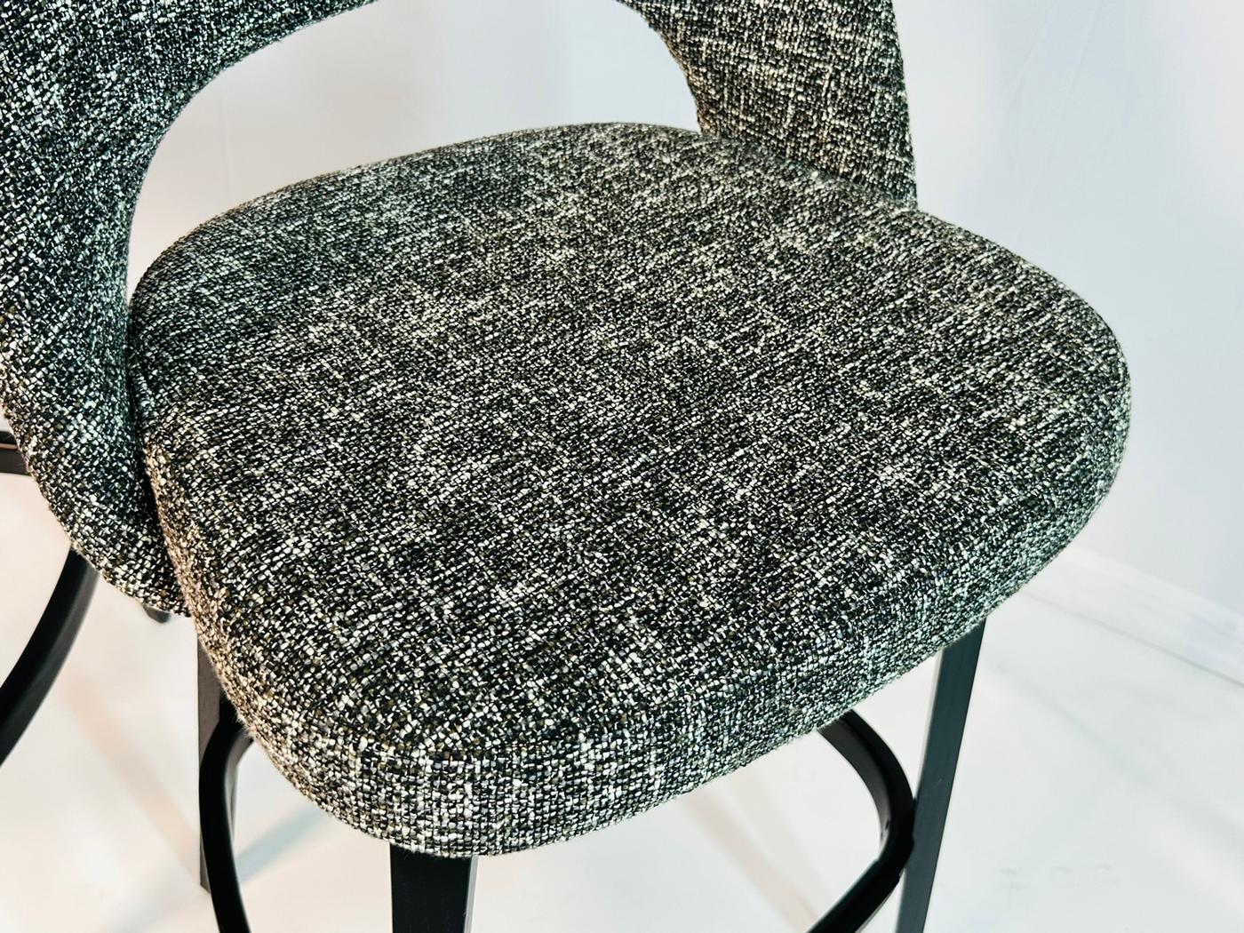 Paar Barhocker von Eero Saarinen für Knoll, gepolstert, etikettiert und datiert im Angebot 5