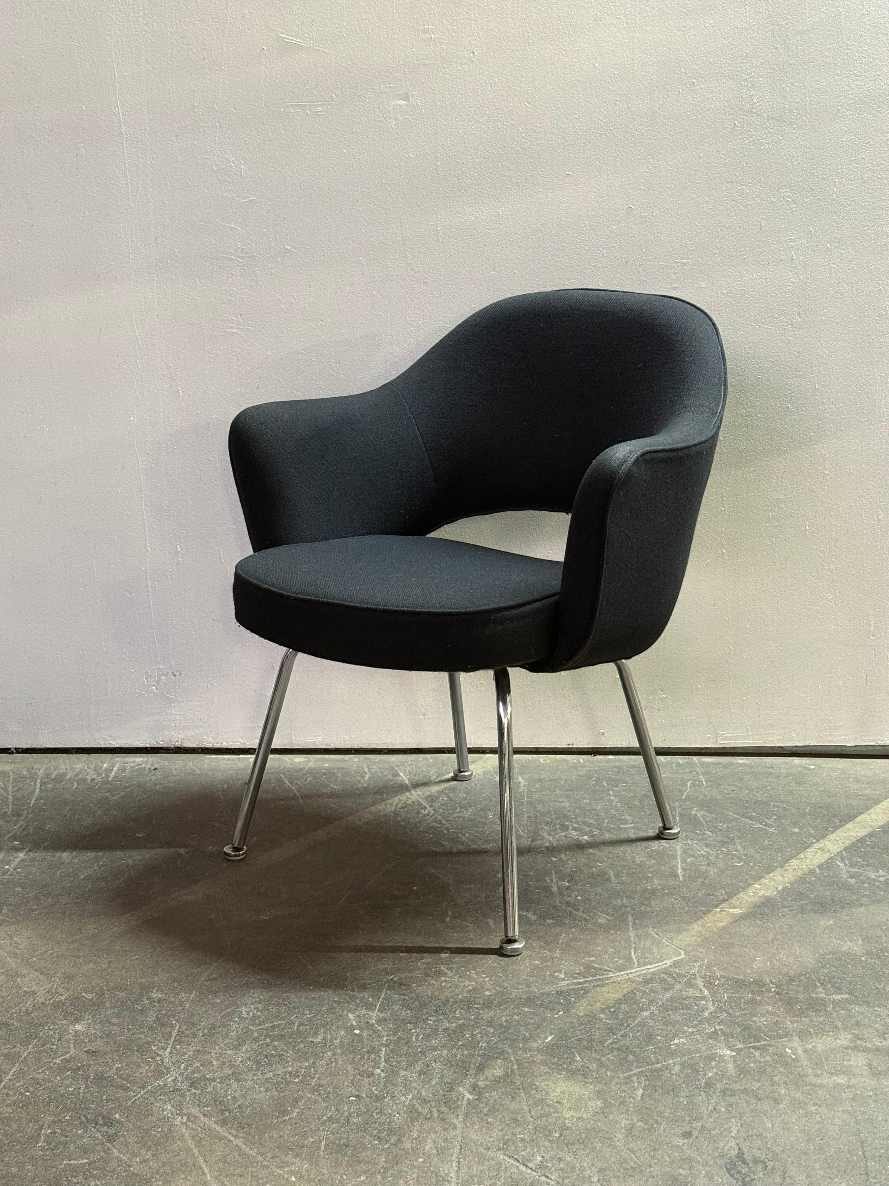 Pair of Eero Saarinen Executive Armchairs for Knoll For Sale 5