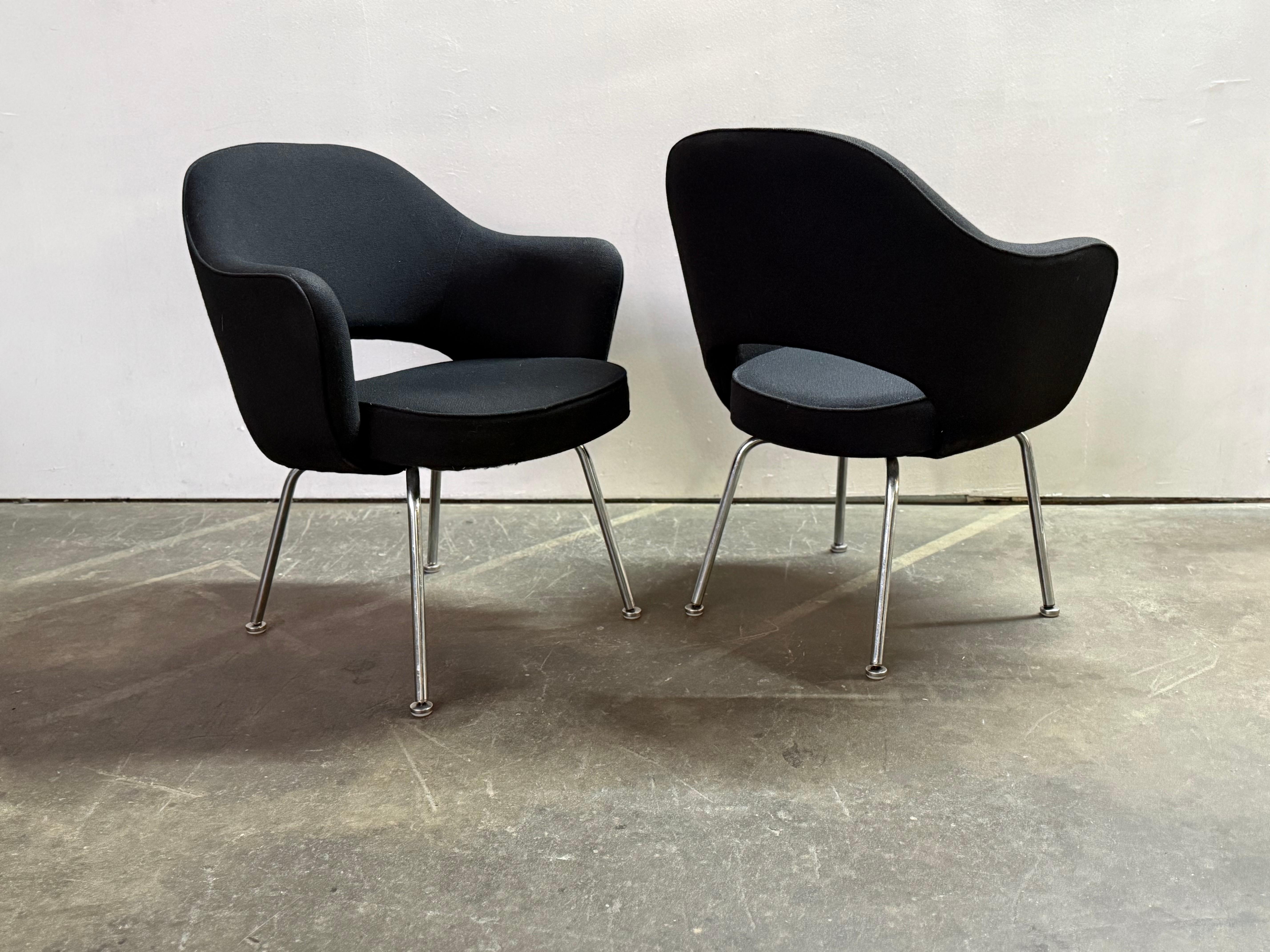 Pair of Eero Saarinen Executive Armchairs for Knoll For Sale 10