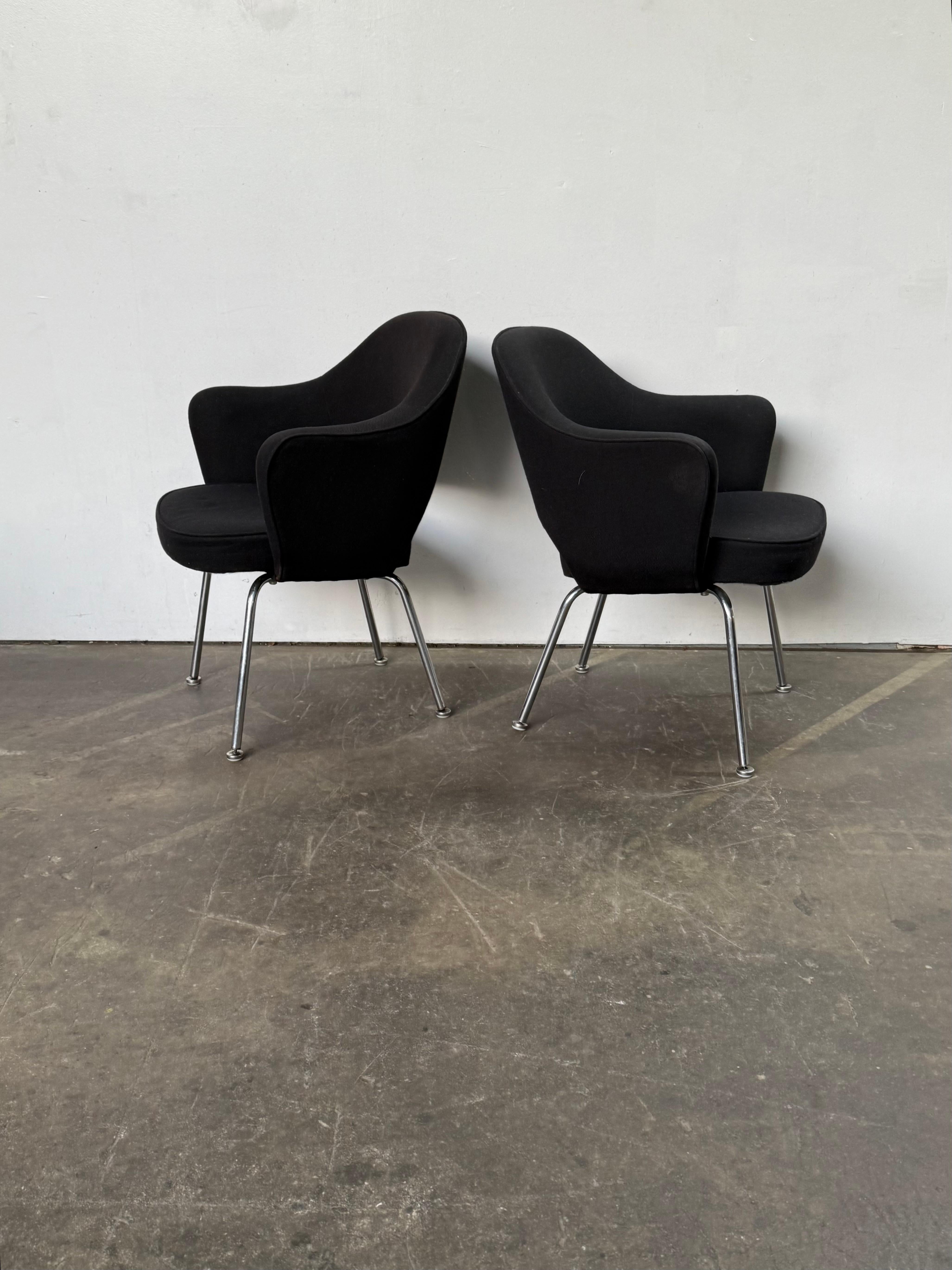 Mid-Century Modern Pair of Eero Saarinen Executive Armchairs for Knoll For Sale