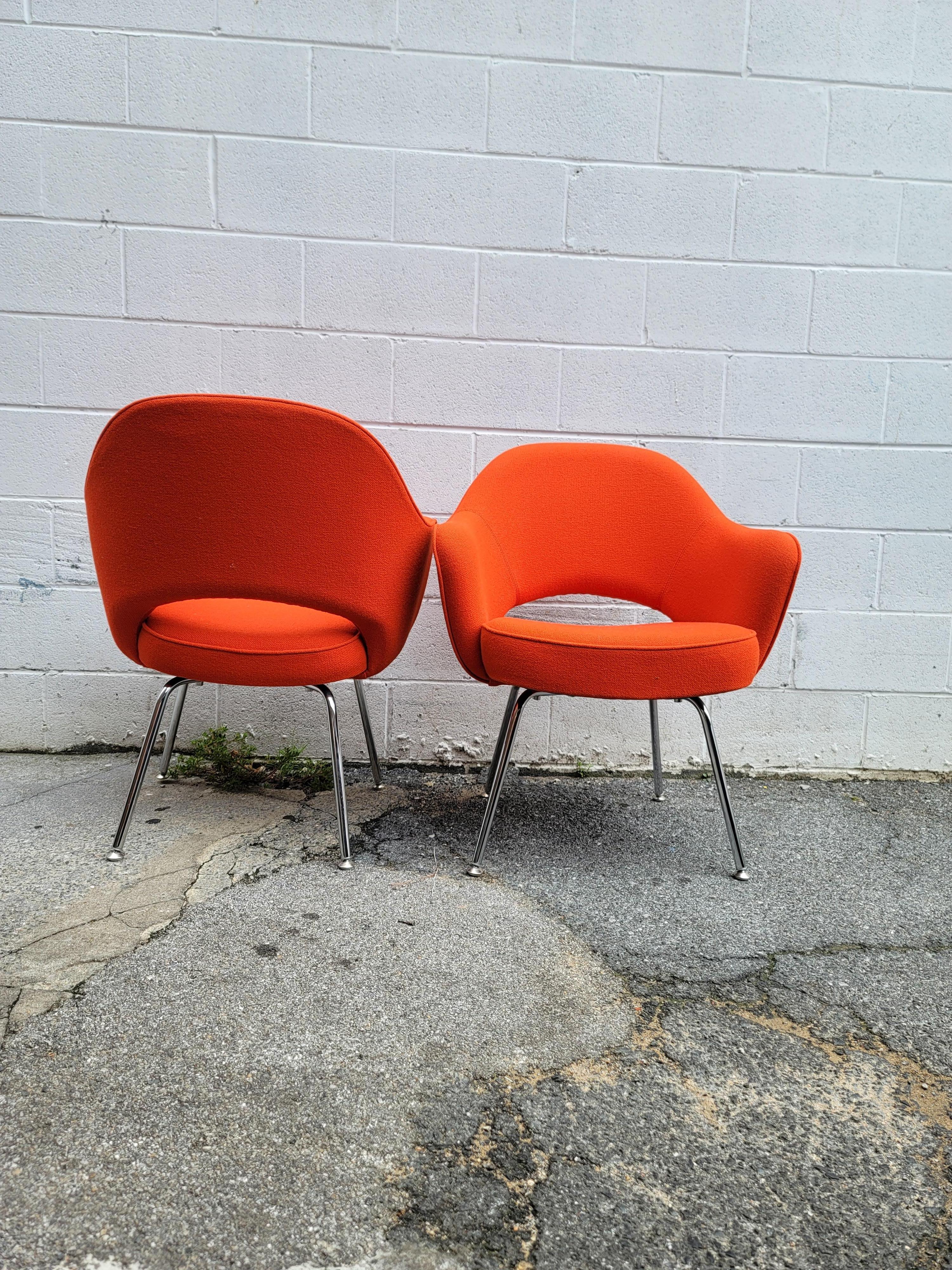 Pair of Eero Saarinen for Knoll Executive Armchairs In Excellent Condition In Southampton, NJ