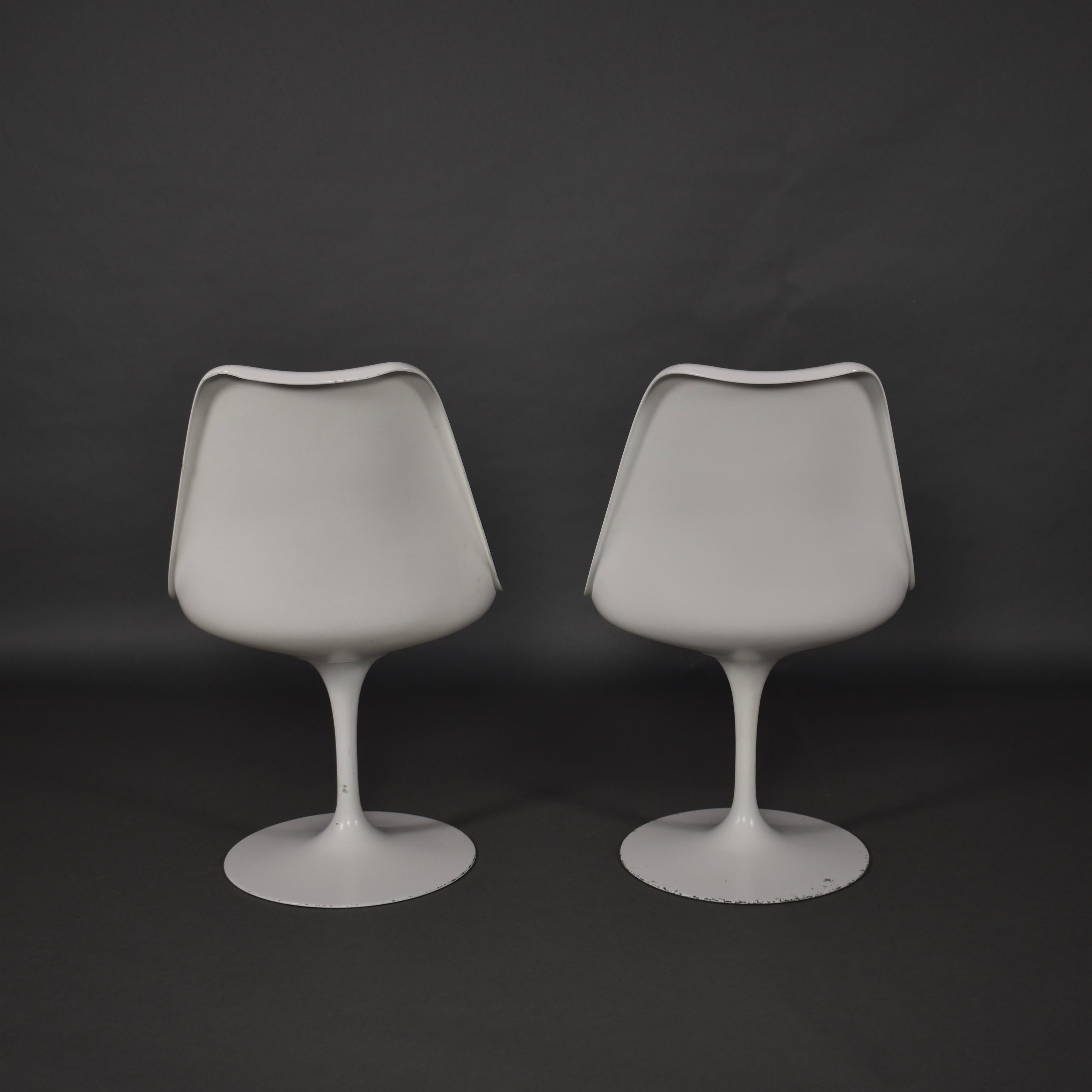 Mid-Century Modern Pair of Eero Saarinen for Knoll Tulip Chairs, circa 1960