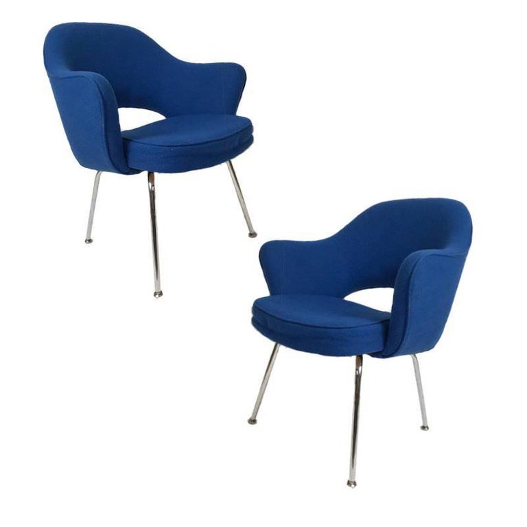 Pair Eero Saarinen For Knoll Sculptural Iconic Upholstered Executive Armchairs