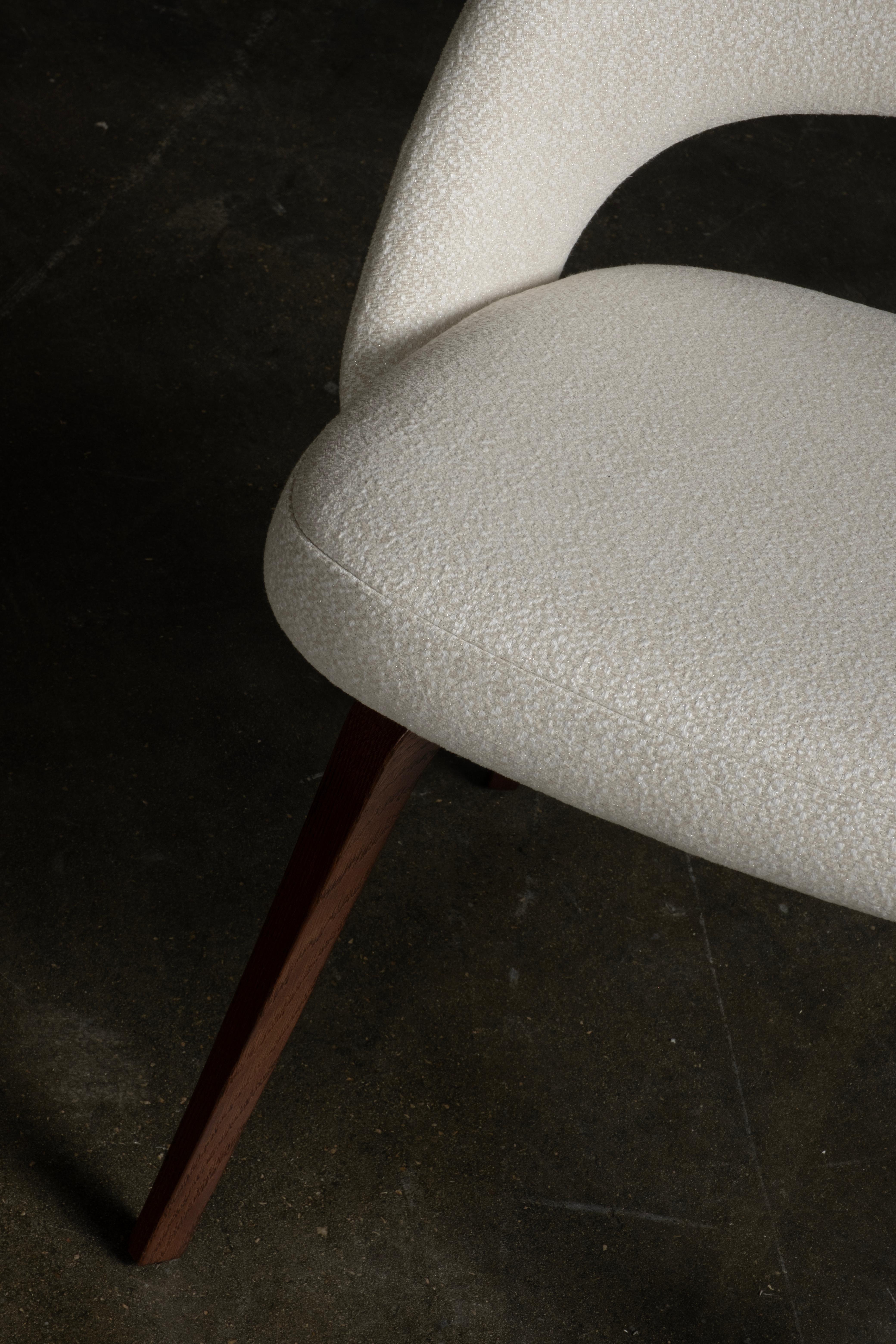 Cuir Paire de chaises de direction Eero Saarinen Knoll restaurée entièrement par Greenapple en vente