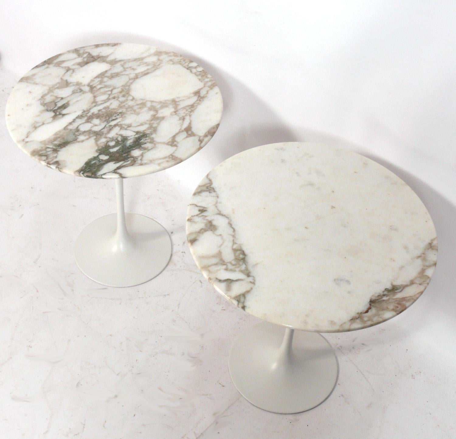 American Pair of Eero Saarinen Marble Top End or Side Tables for Knoll circa 1970s For Sale