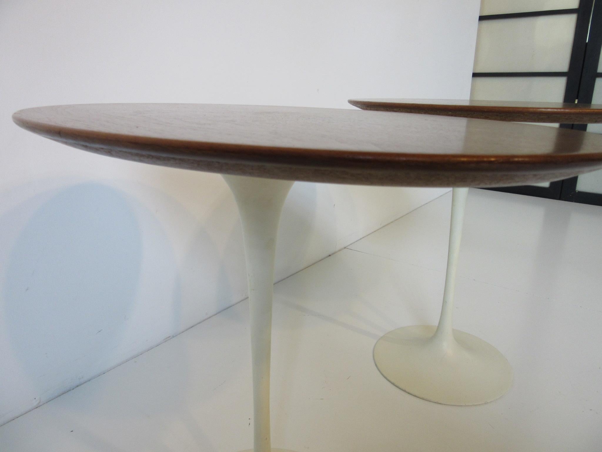 Pair of Eero Saarinen Walnut Oval Tulip Side Tables 1