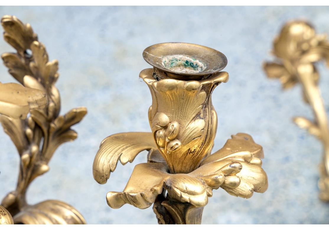 Par De E. F. A Apliques de Bronce Dorado Caldwell Estilo Luis XV en venta 6